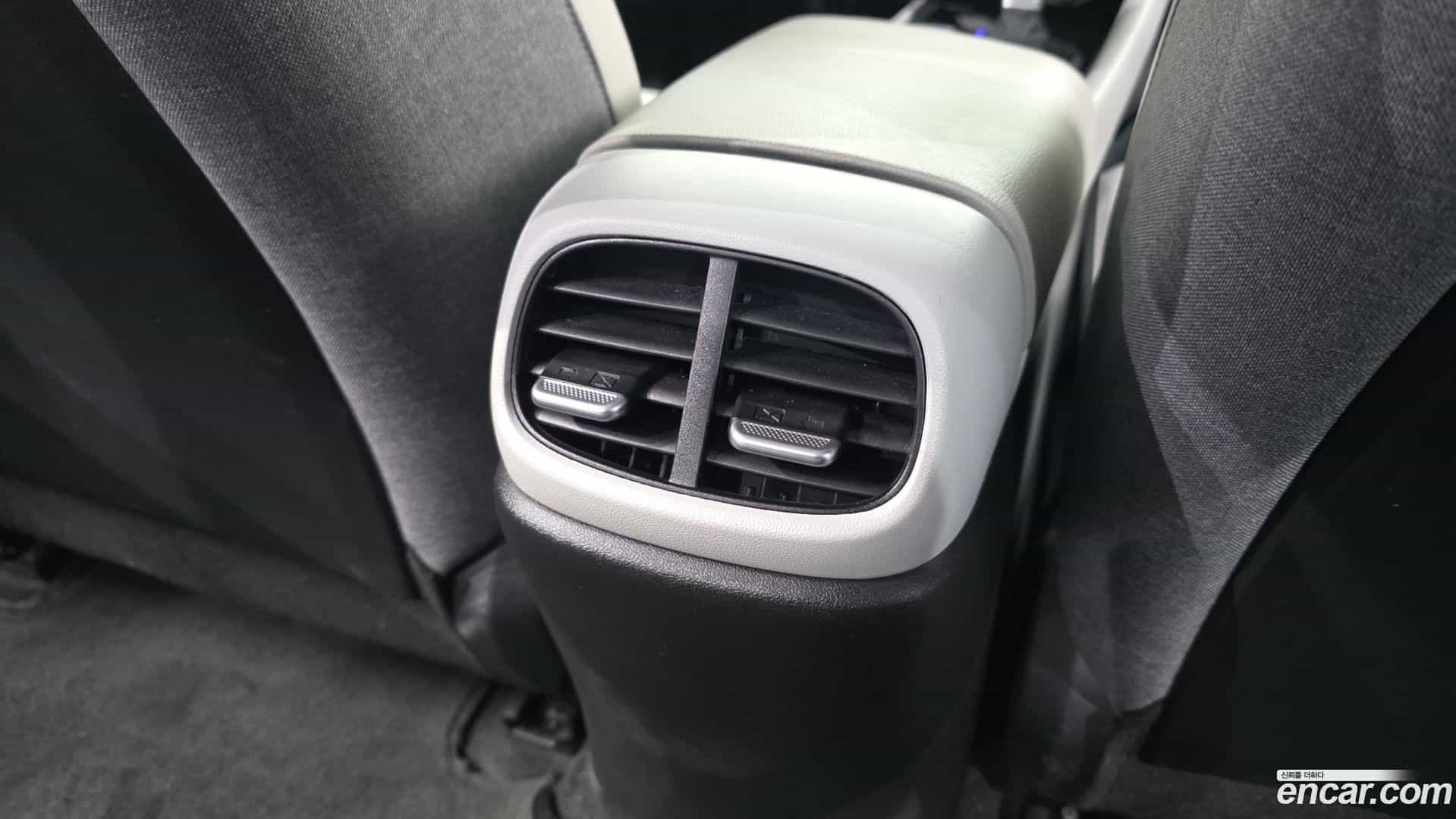 AVANTE Hyundai 2021.4-OPTION-043