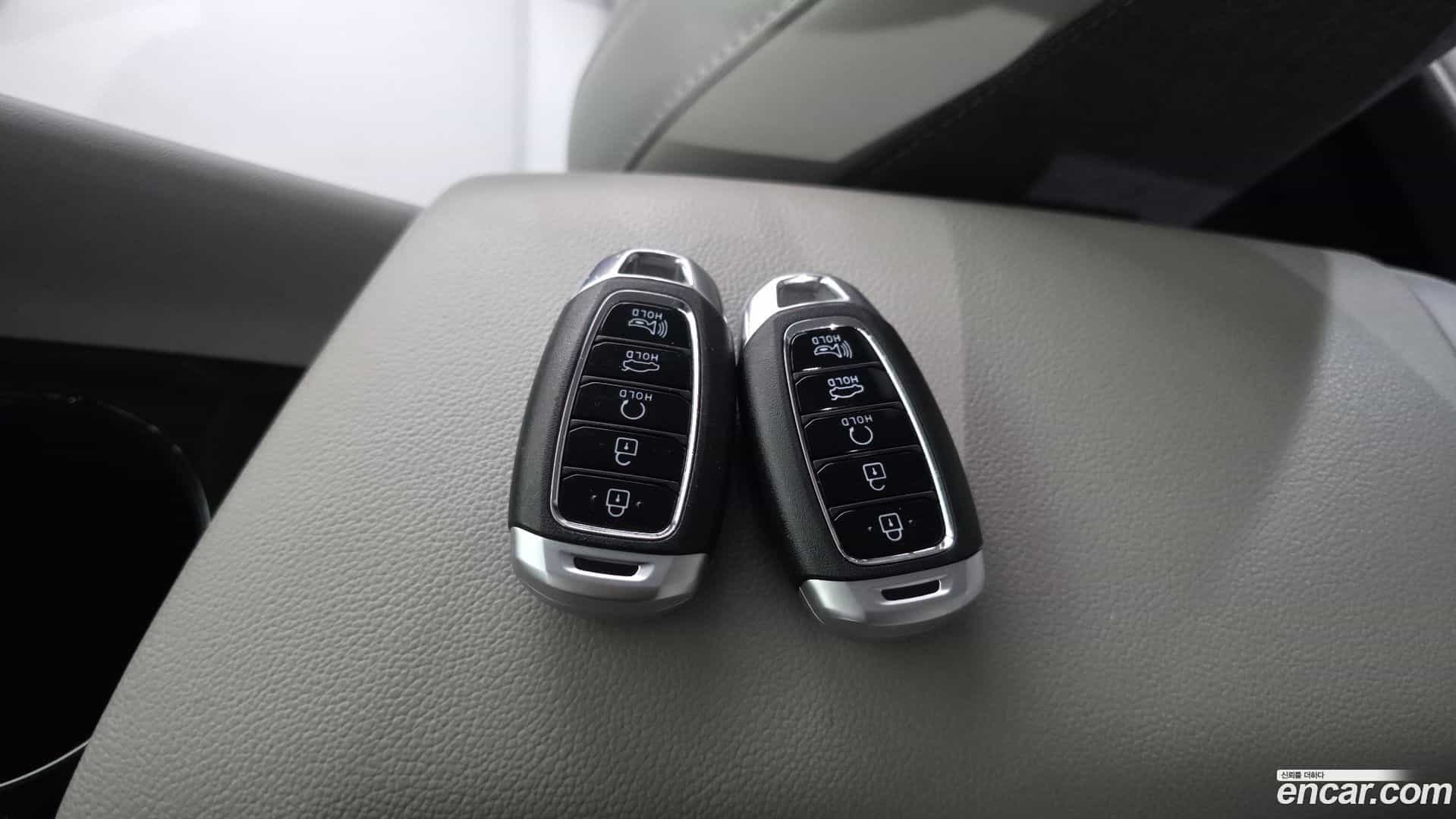 AVANTE Hyundai 2021.4-OPTION-044