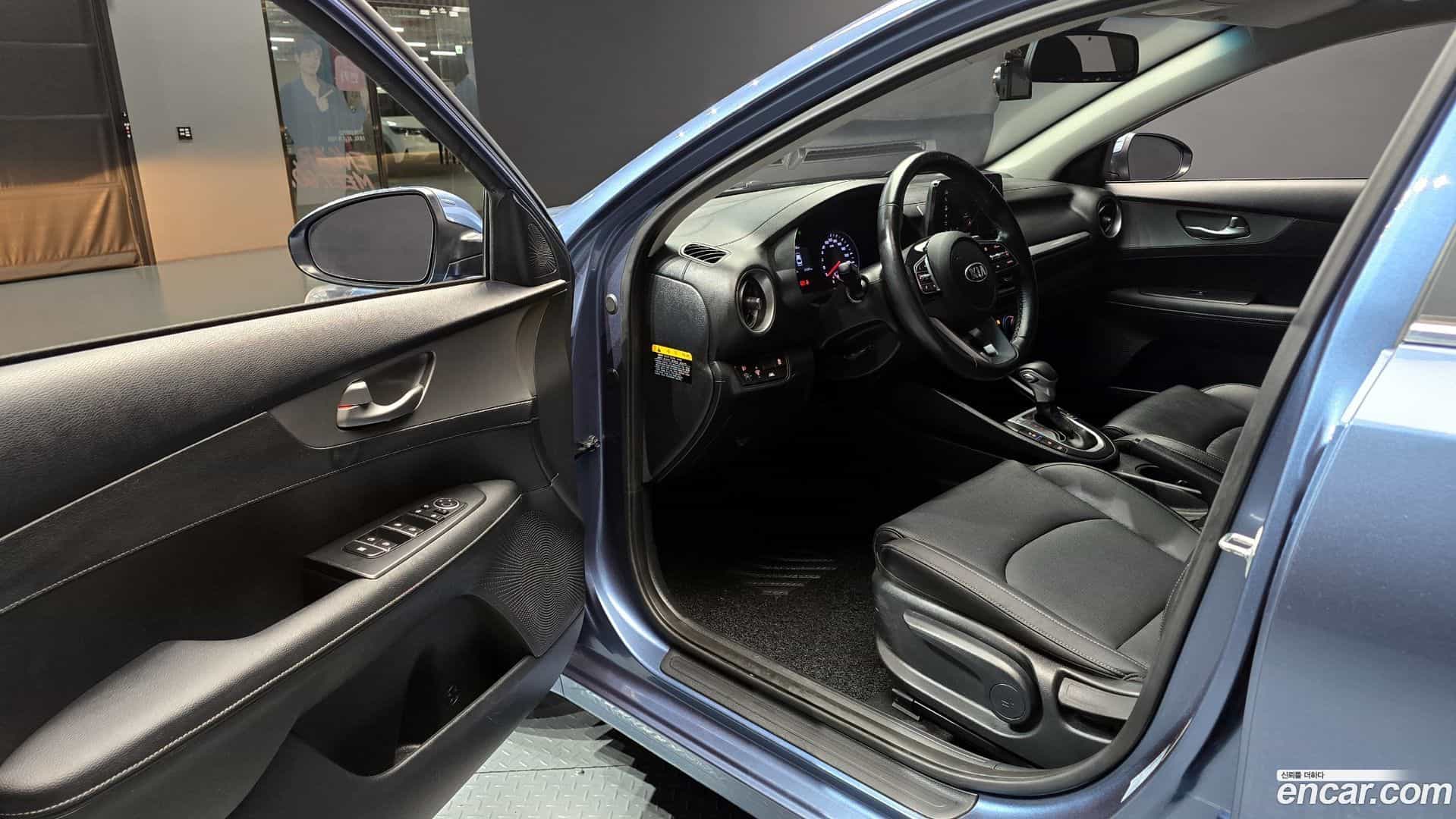 K3 Kia 2019.1-INNER-010