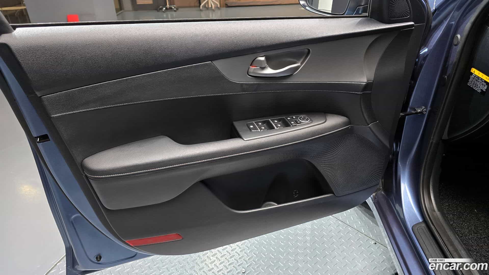K3 Kia 2019.1-INNER-034