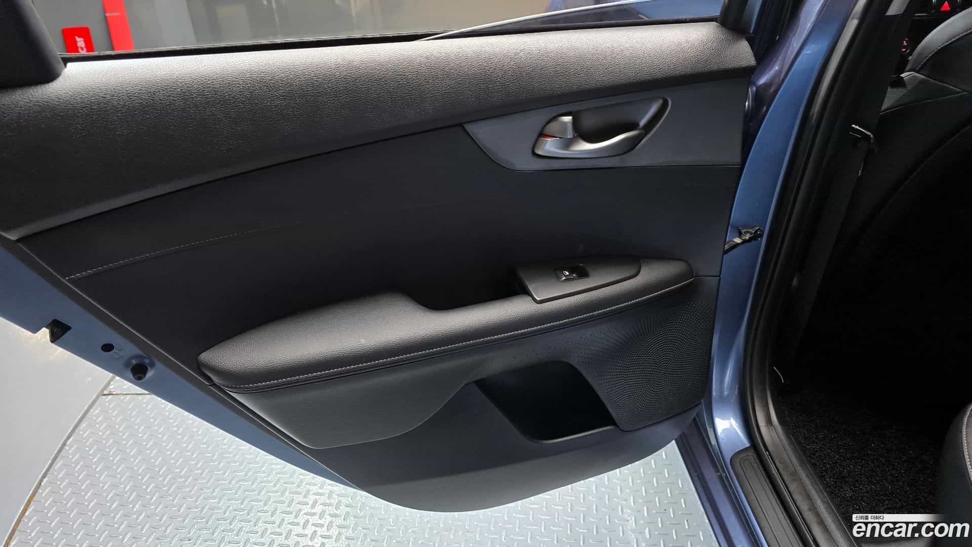K3 Kia 2019.1-INNER-035