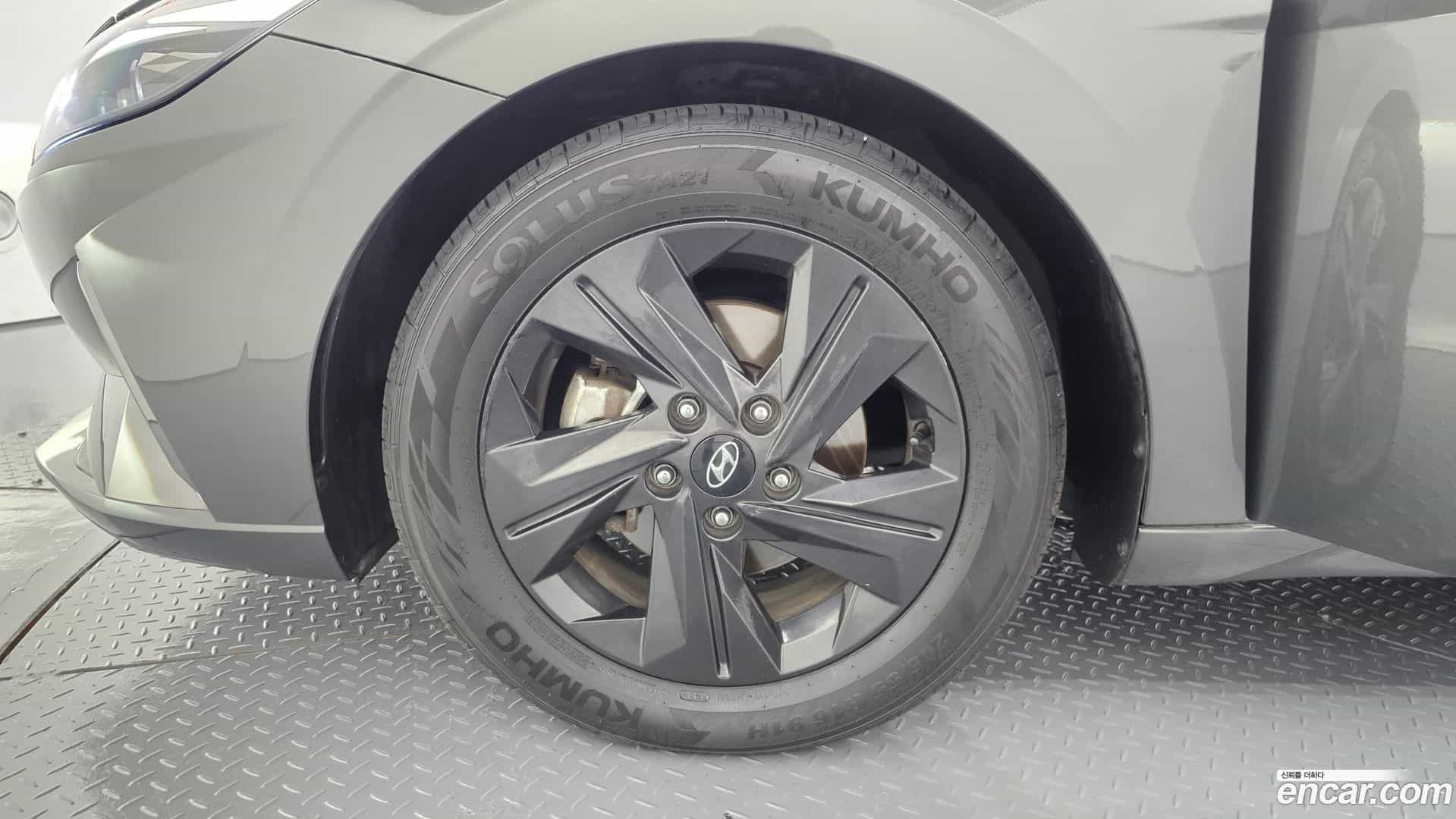 AVANTE Hyundai 2021.0-OUTER-005