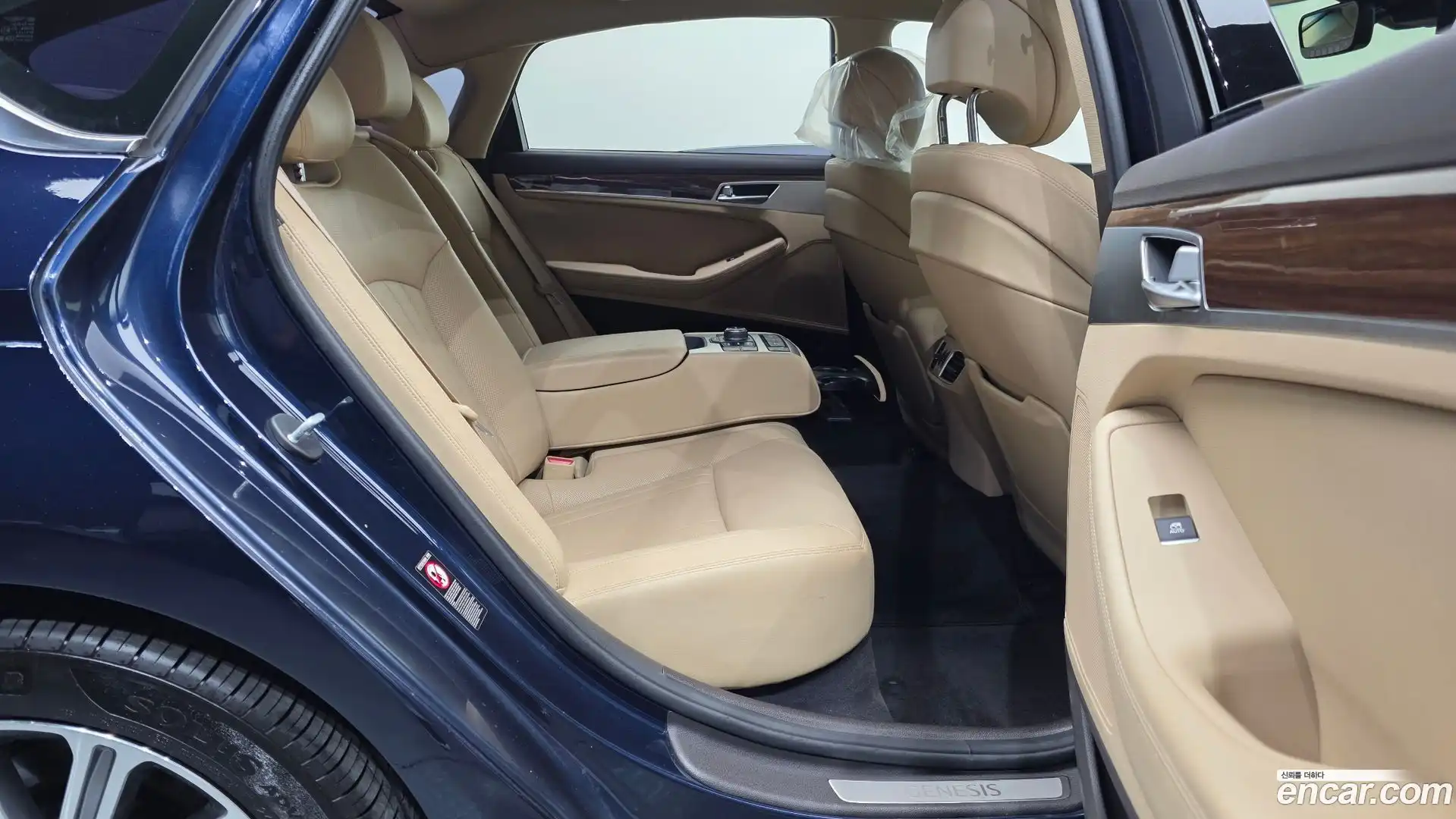 G80 Genesis 2019.3-OPTION-016
