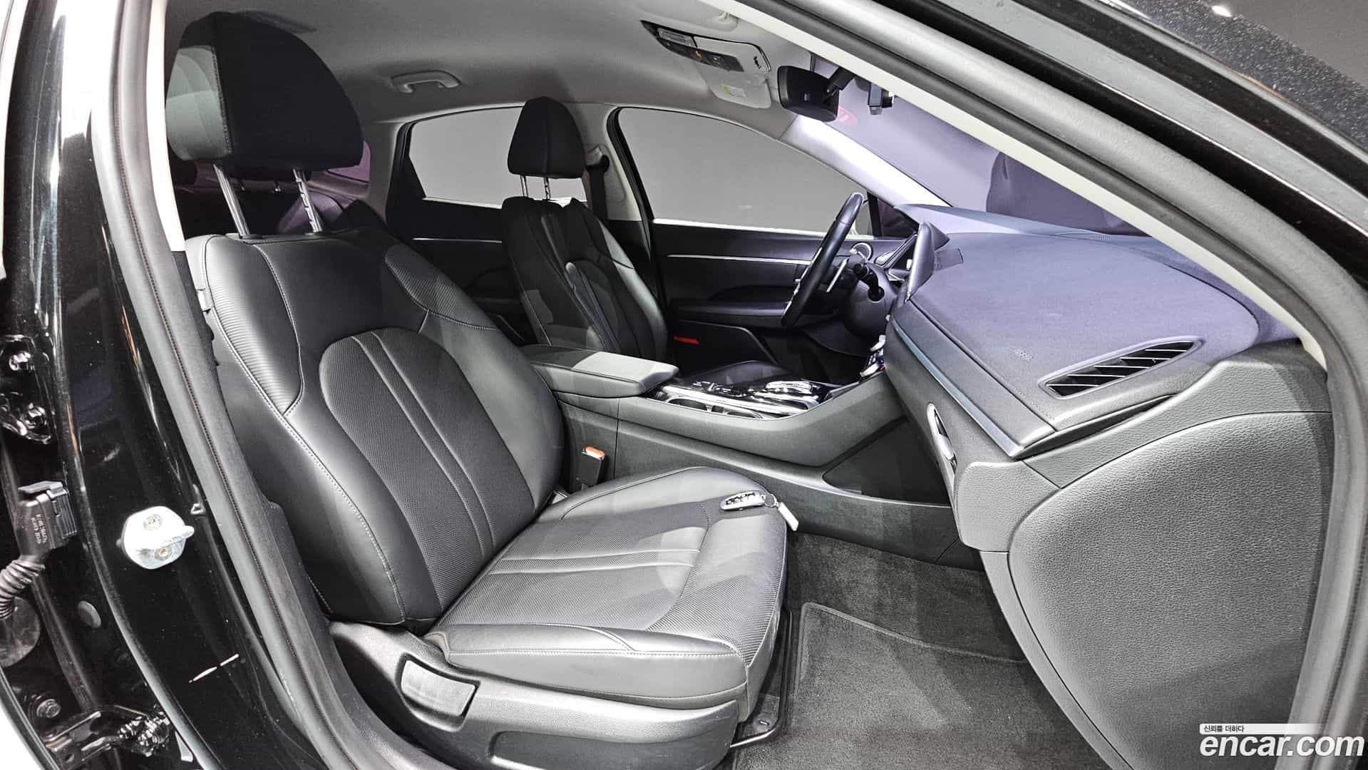 Sonata Hyundai 2019.3-INNER-010