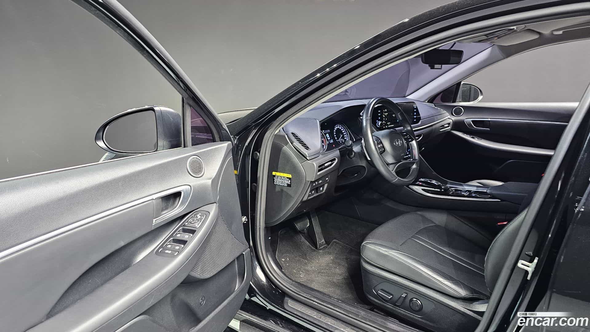 Sonata Hyundai 2019.3-OPTION-015