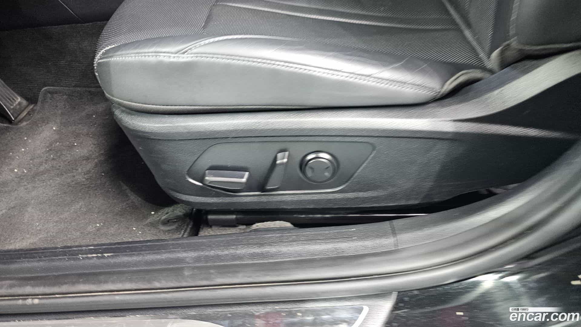 Sonata Hyundai 2019.3-OPTION-043
