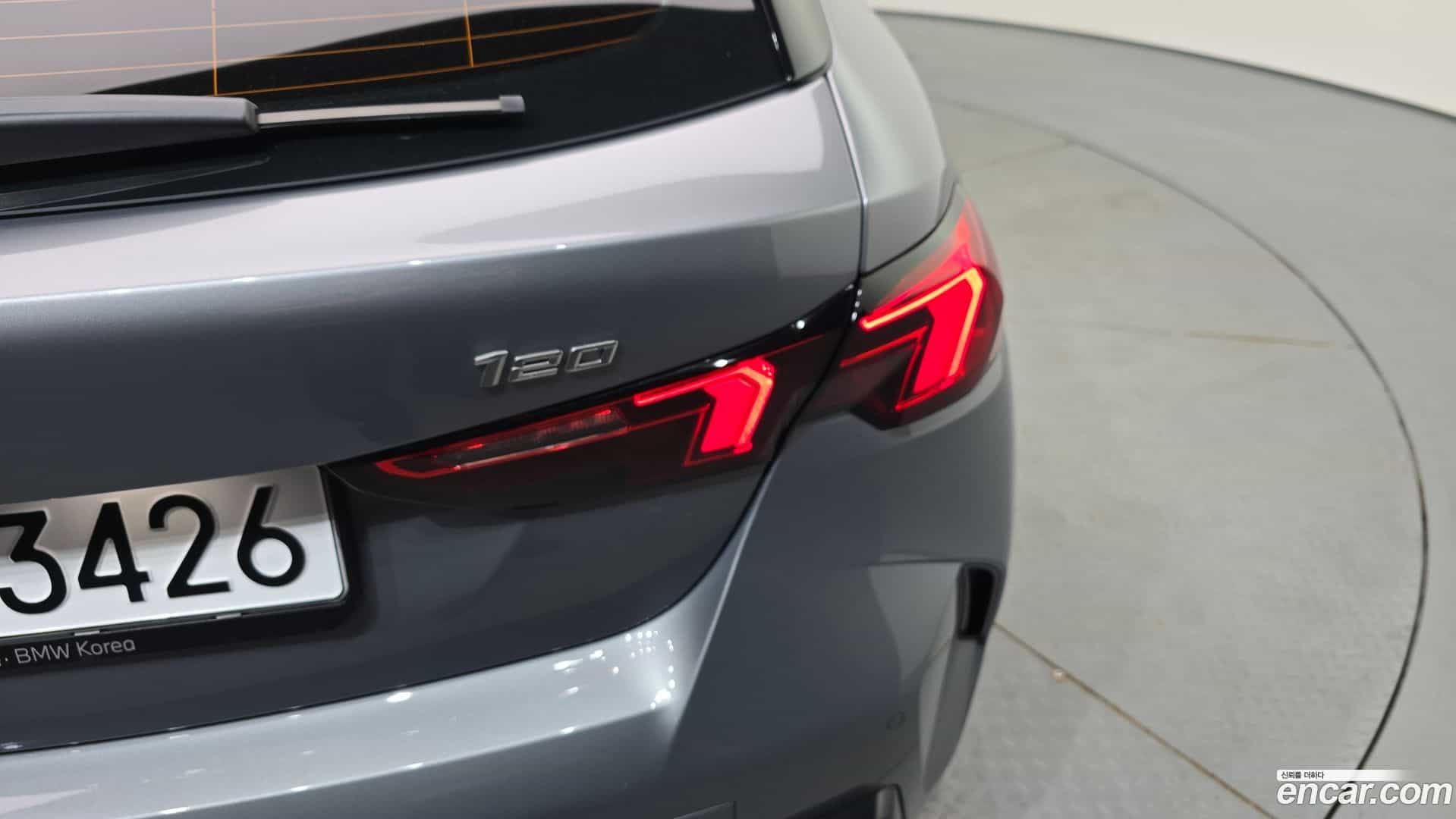 1-Series BMW 2025.7-OUTER-033