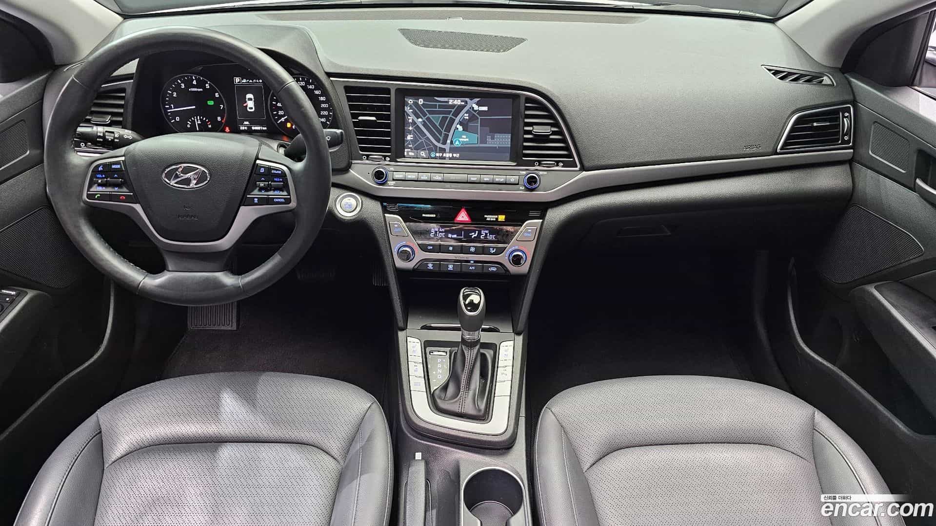 AVANTE Hyundai 2017.7-INNER-007