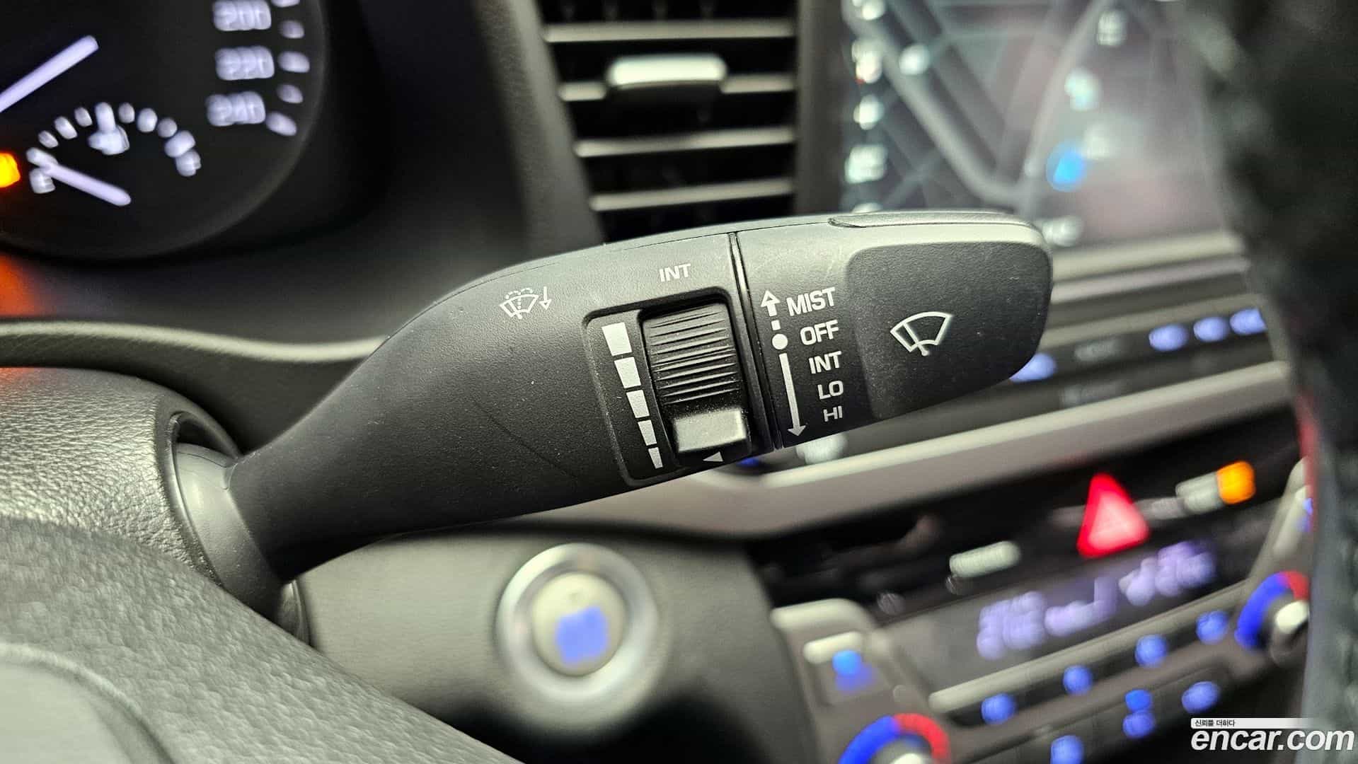 AVANTE Hyundai 2017.7-OPTION-023