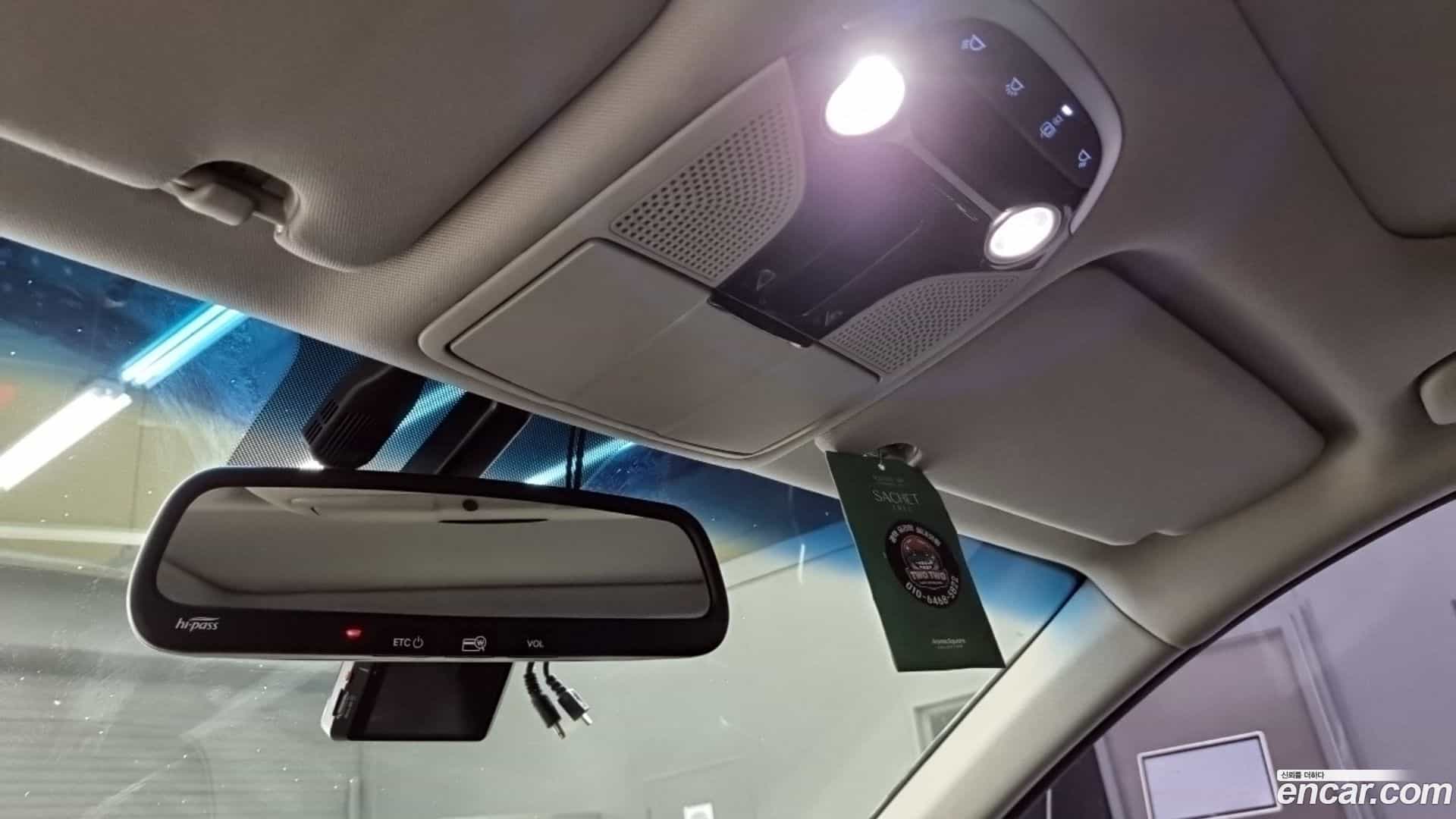 Grandeur Hyundai 2017.1-OPTION-018