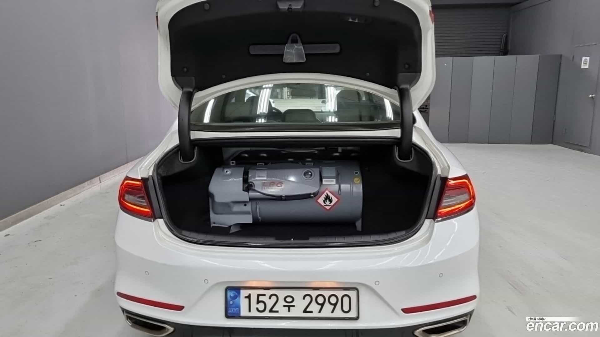 Grandeur Hyundai 2017.1-OPTION-020