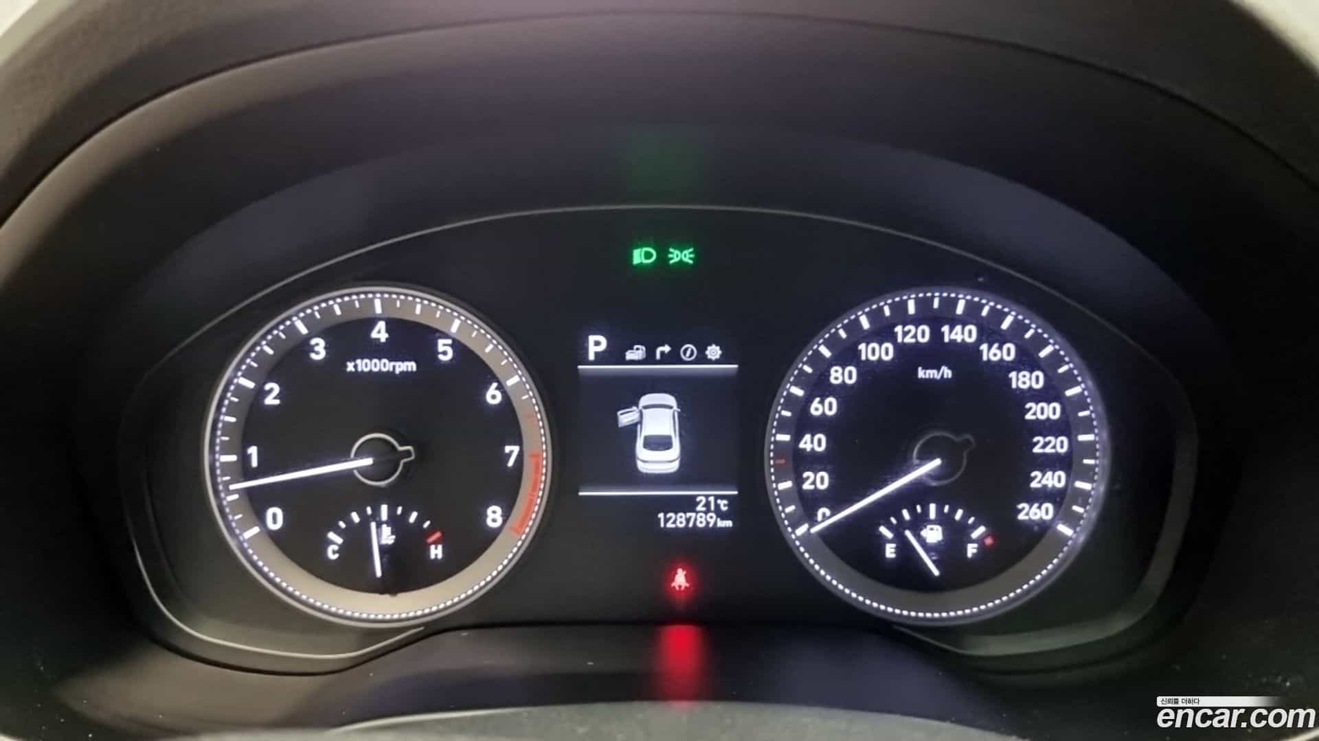 Grandeur Hyundai 2017.1-OPTION-022