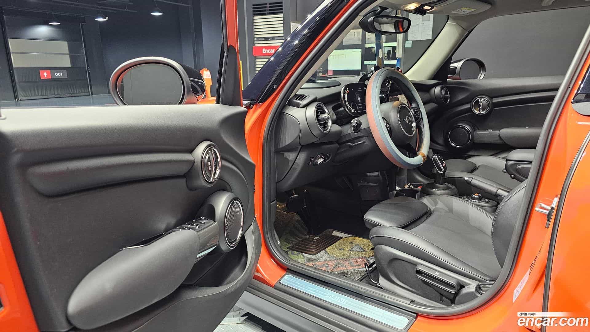 Cooper Mini 2021.5-INNER-010