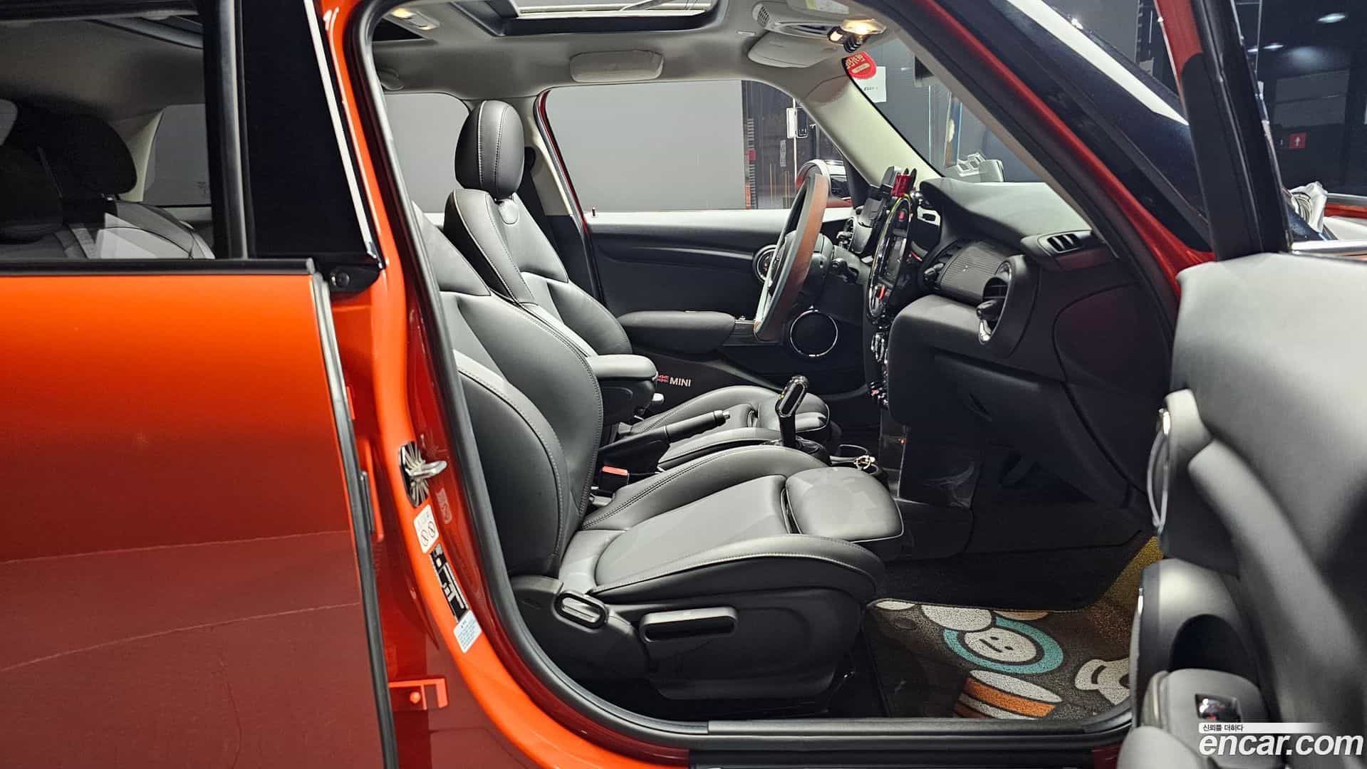 Cooper Mini 2021.5-OPTION-015