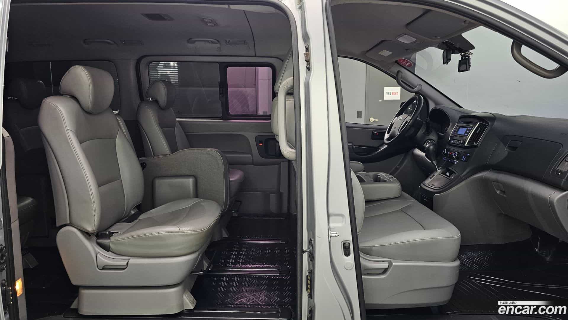 Starex Hyundai 2016.8-OPTION-016