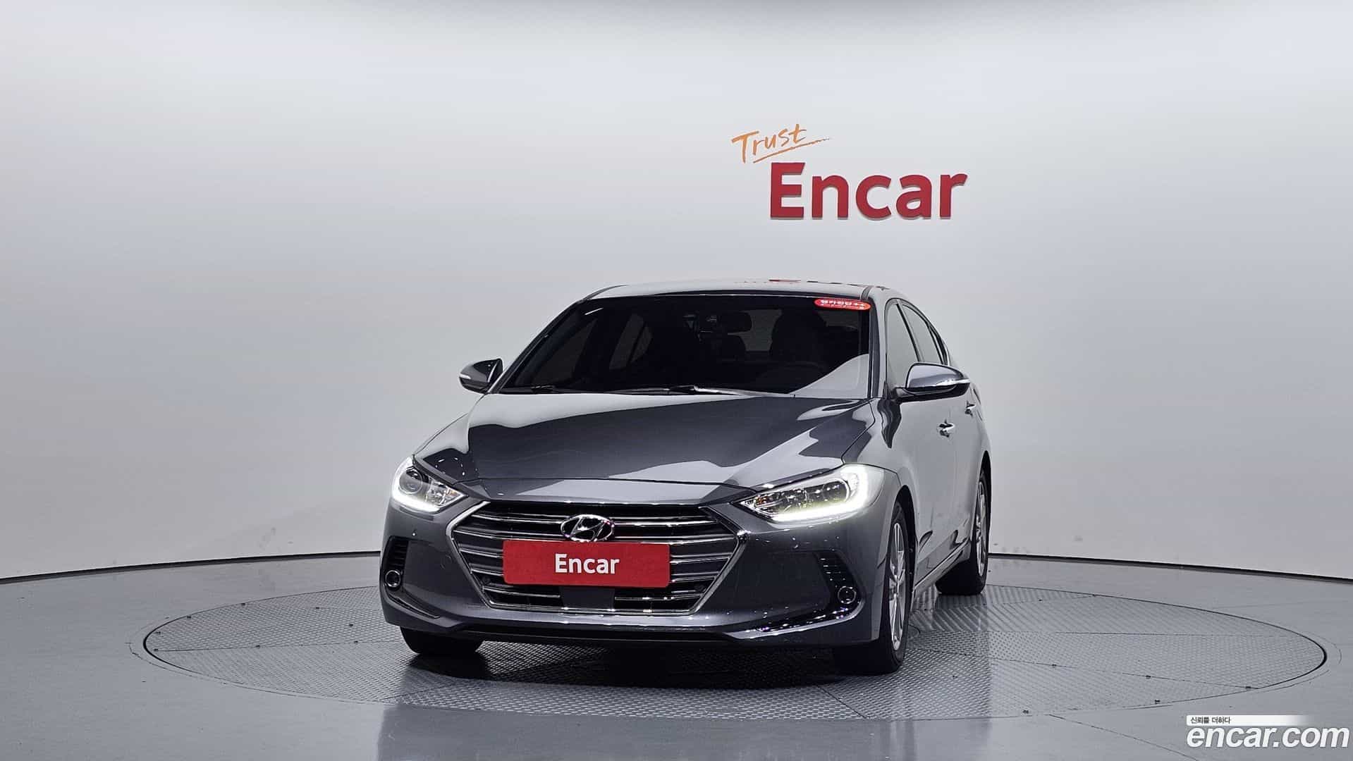AVANTE Hyundai 2018.0-OUTER-003