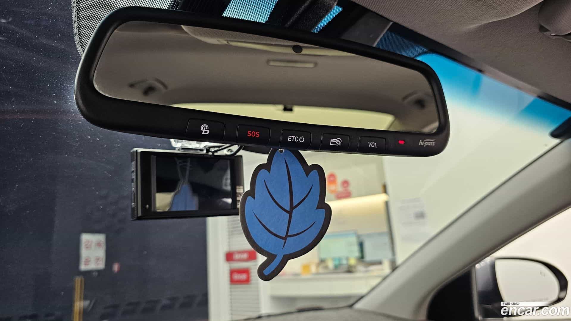 AVANTE Hyundai 2018.0-OPTION-041