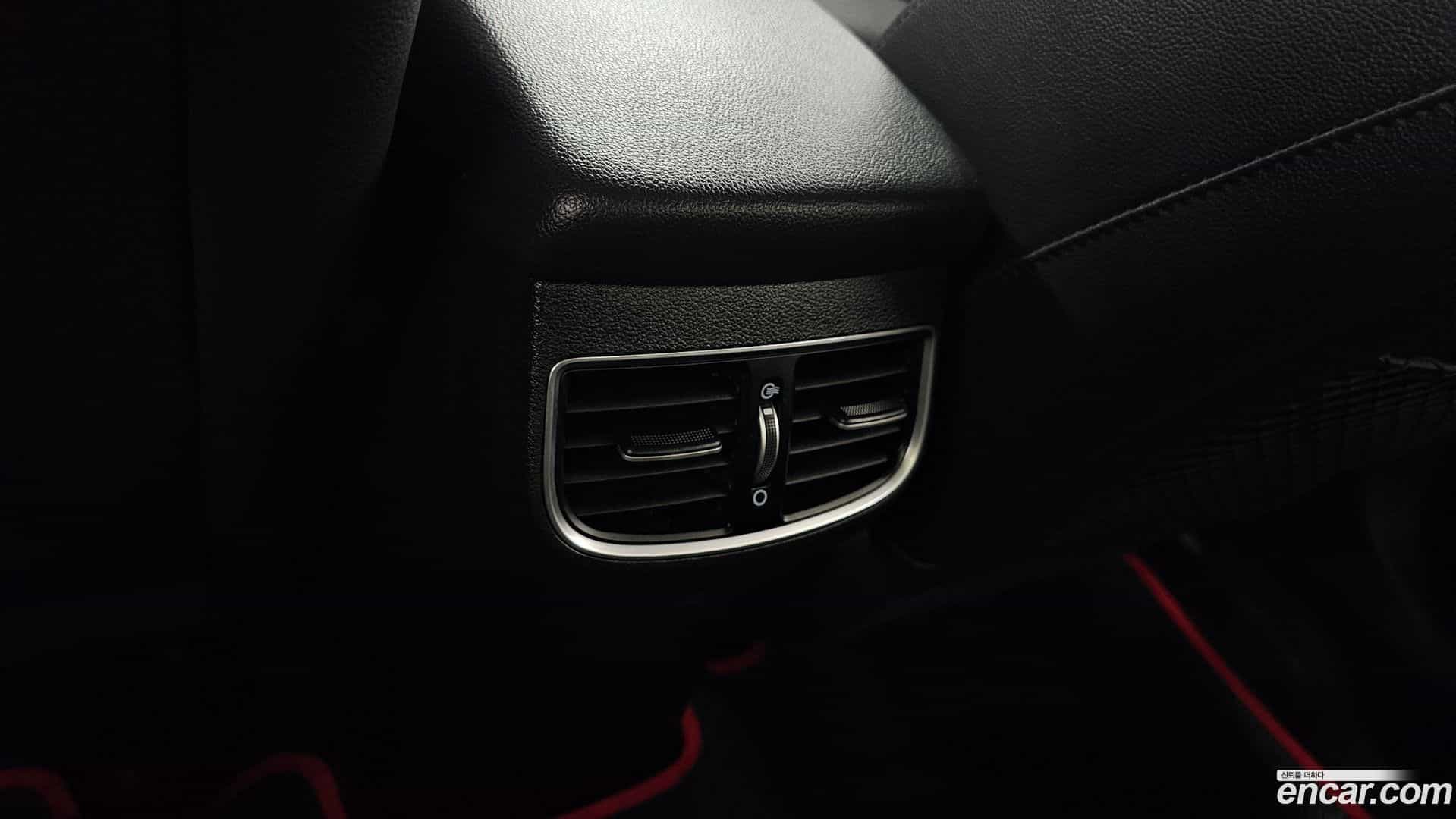 AVANTE Hyundai 2018.0-OPTION-045