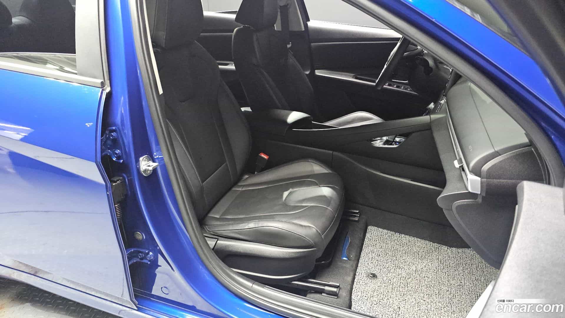 AVANTE Hyundai 2020.6-OPTION-016