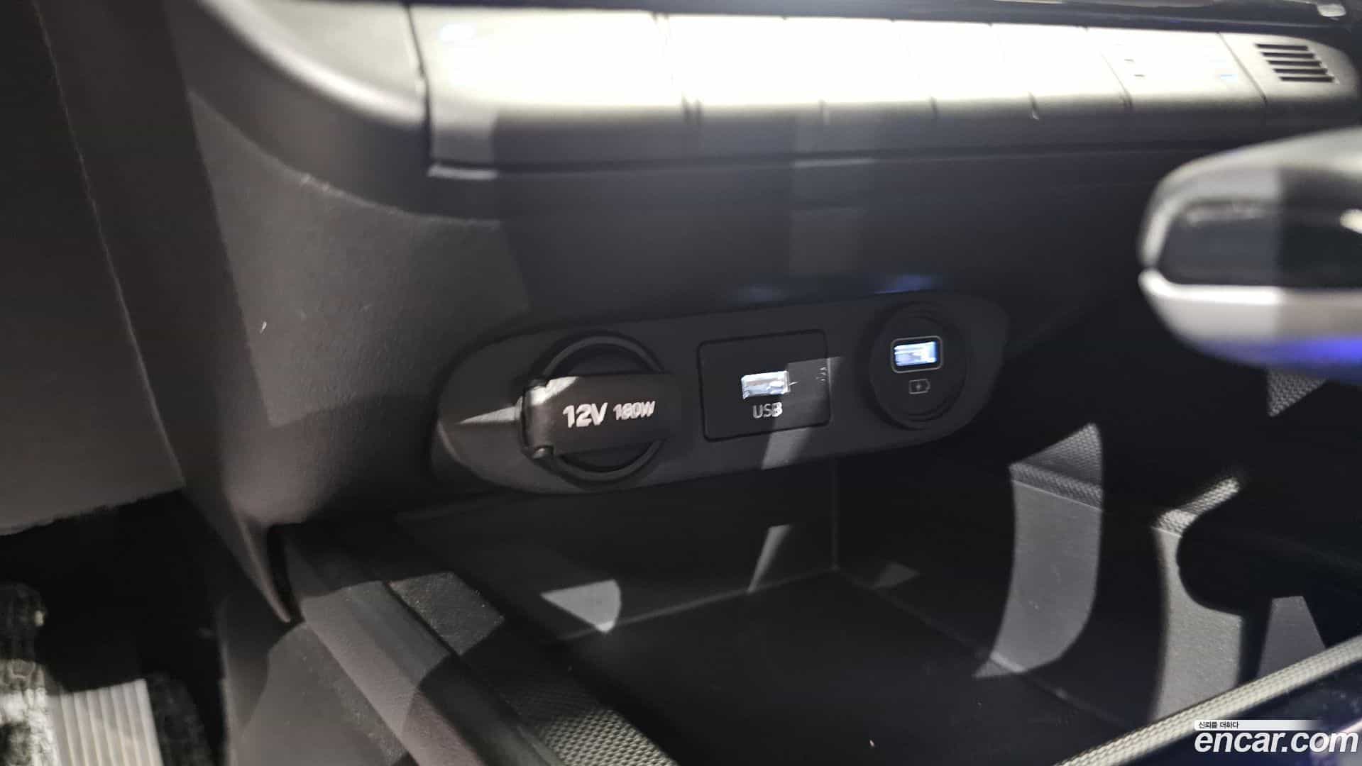 AVANTE Hyundai 2020.6-OPTION-042