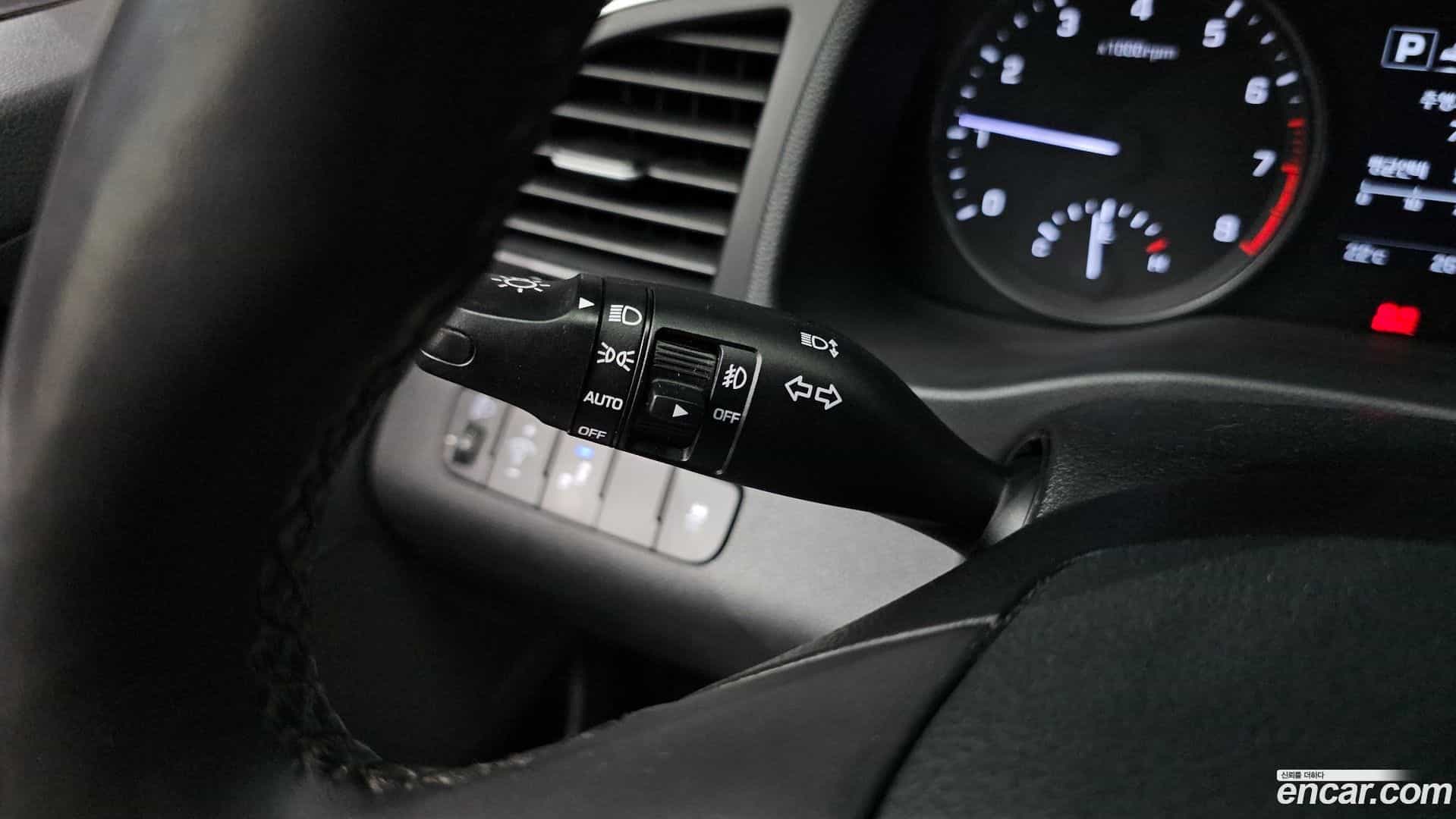 AVANTE Hyundai 2017.1-OPTION-023