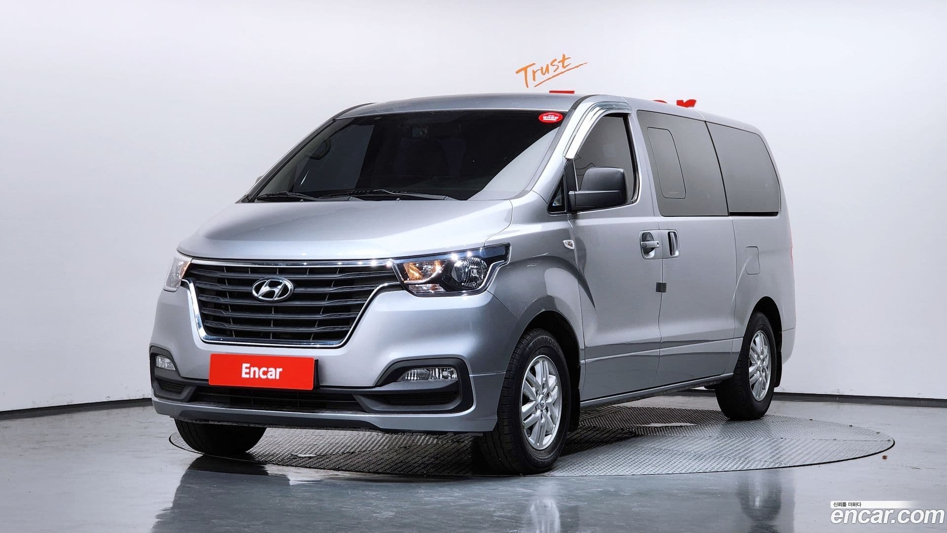 Main__Slider__Photo:Starex Hyundai 2018.1-0