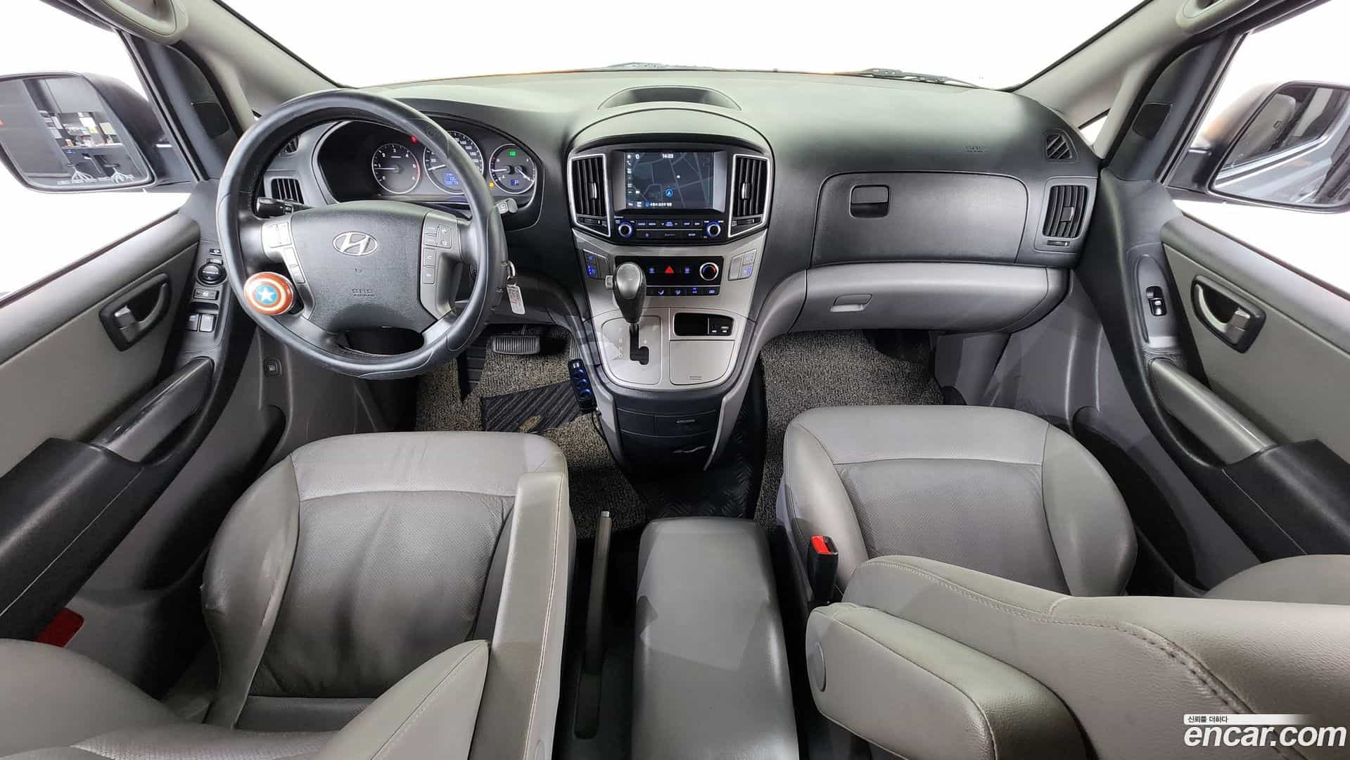 Starex Hyundai 2018.1-INNER-007