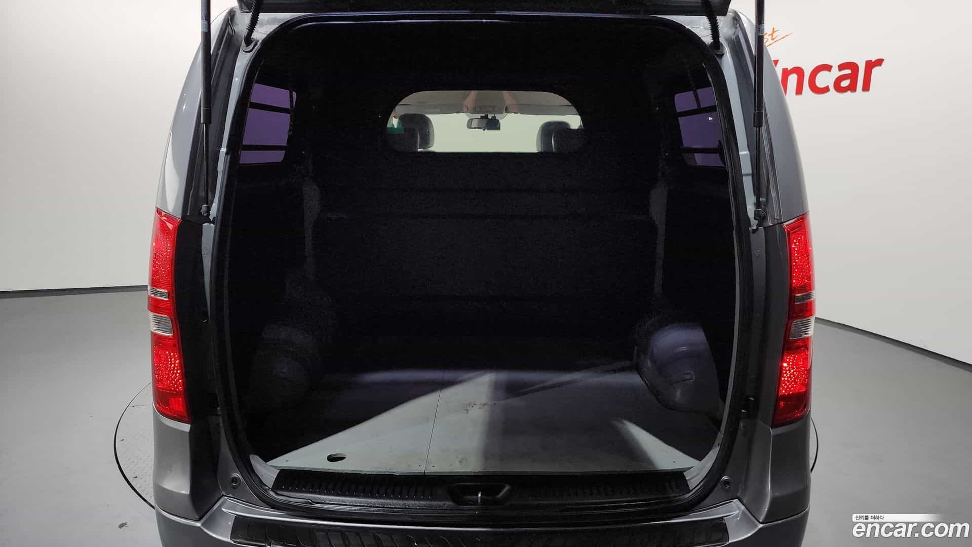 Starex Hyundai 2018.1-OPTION-024