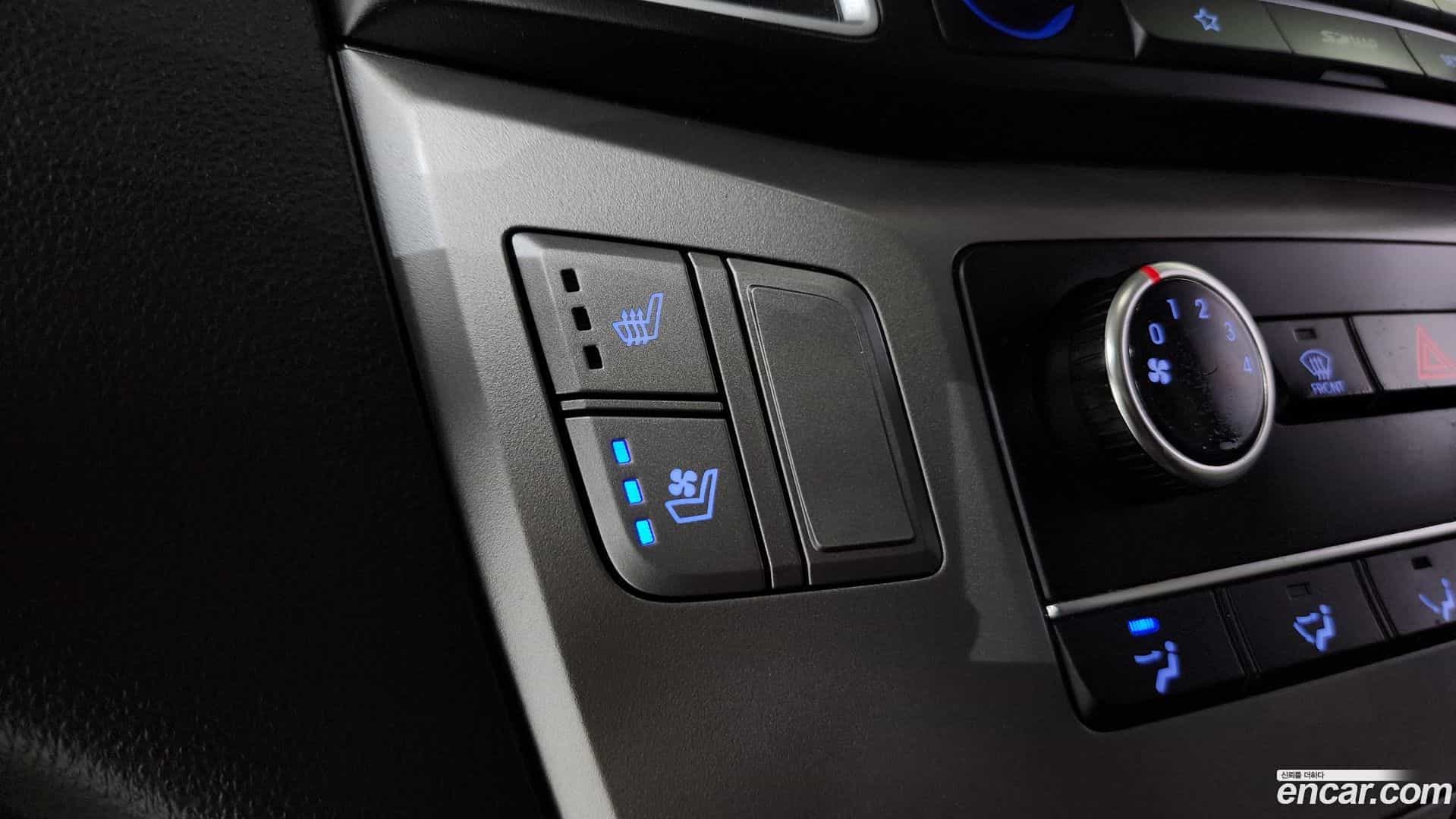 Starex Hyundai 2018.1-OPTION-045