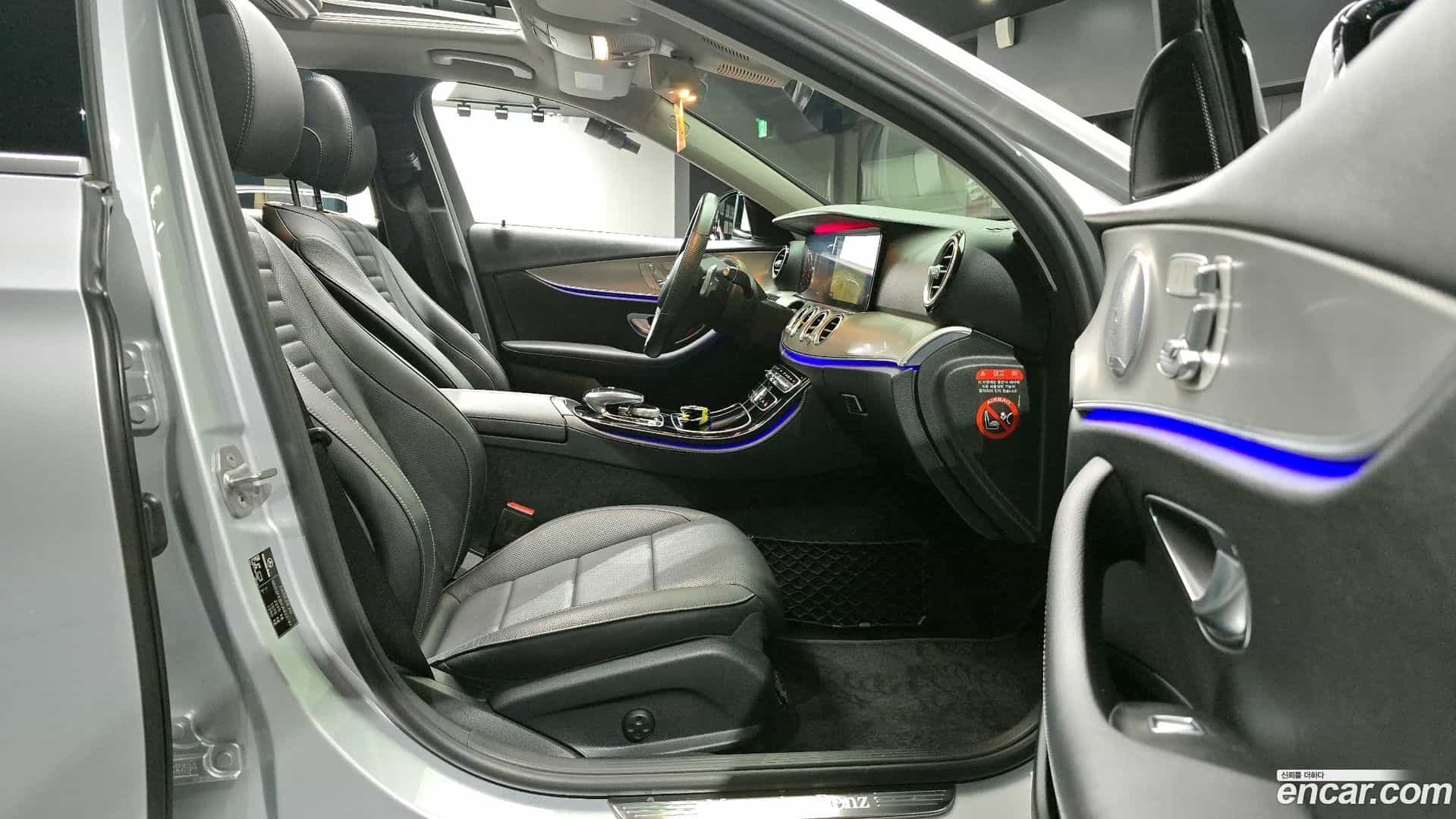 E-Class Mercedes-Benz 2018.6-INNER-036