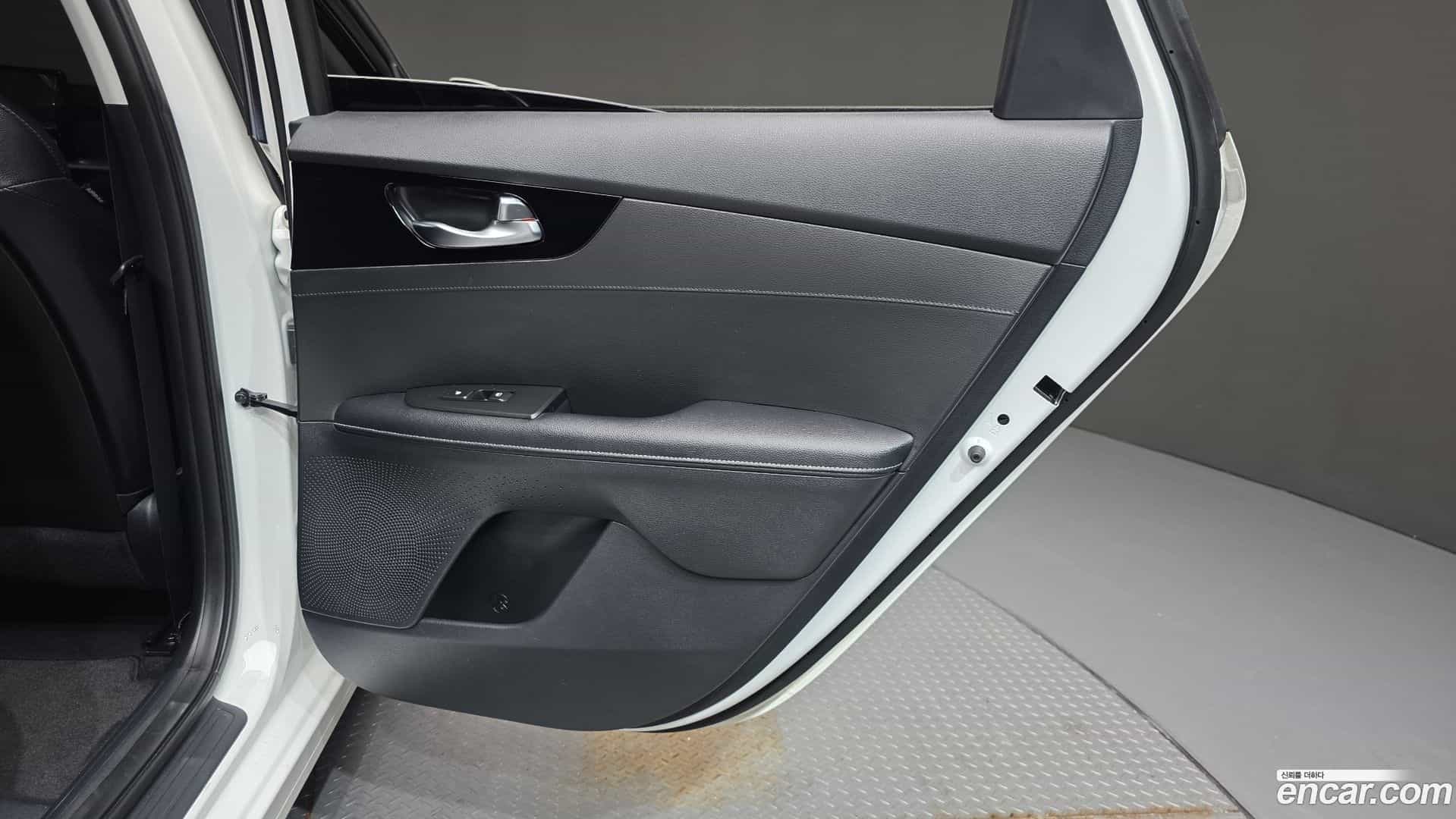 K3 Kia 2023.9-INNER-035