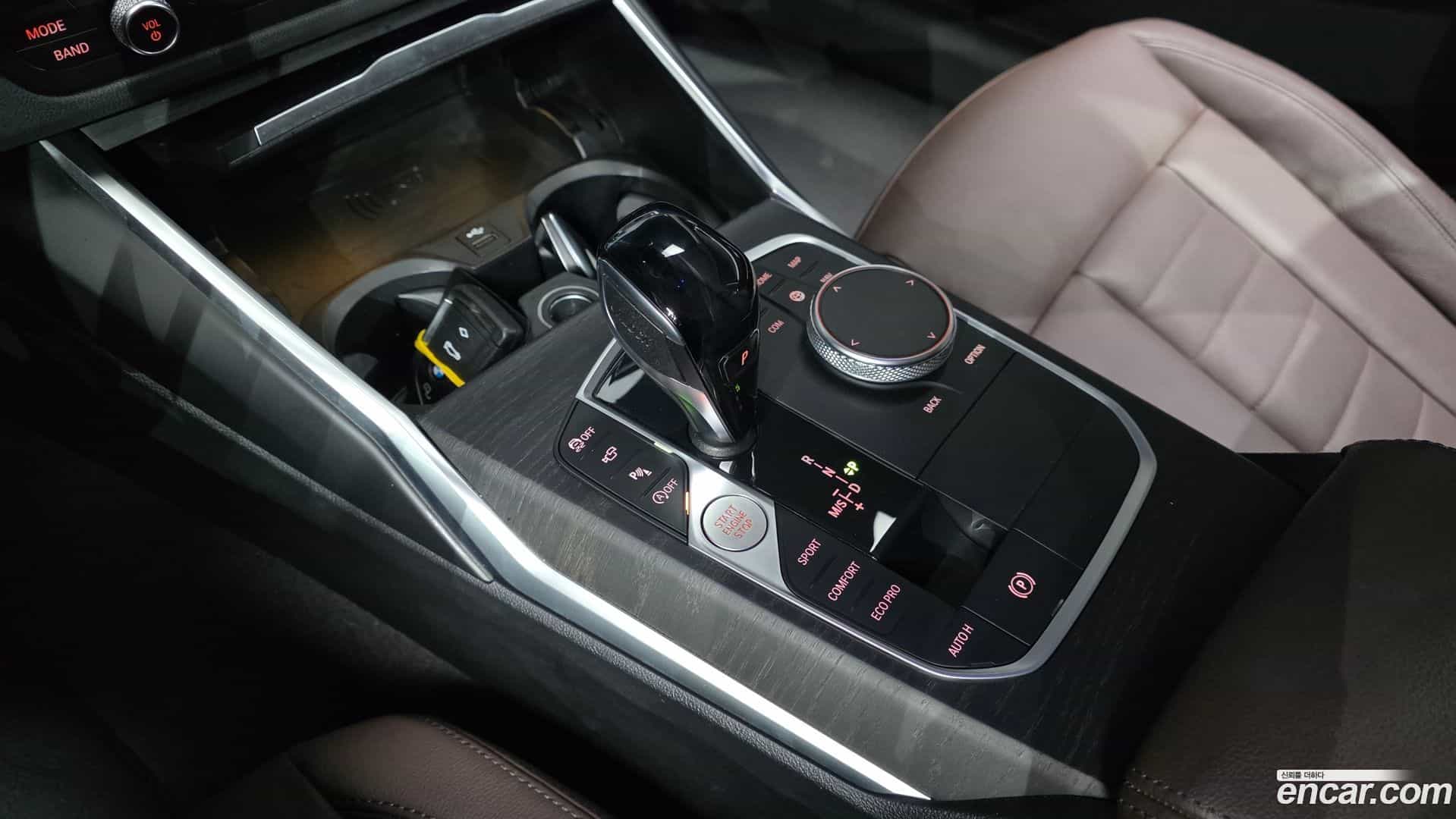 3-Series BMW 2020.11-INNER-009