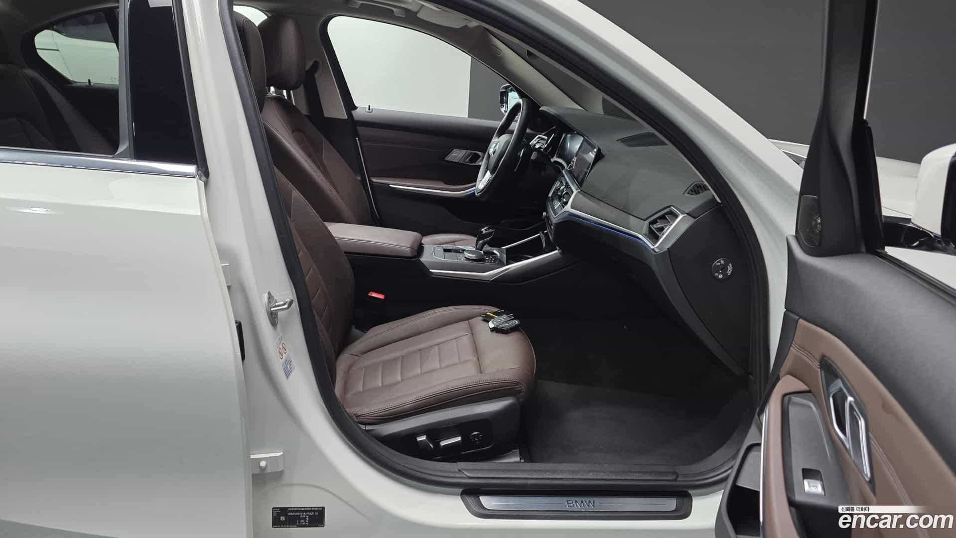 3-Series BMW 2020.11-INNER-036