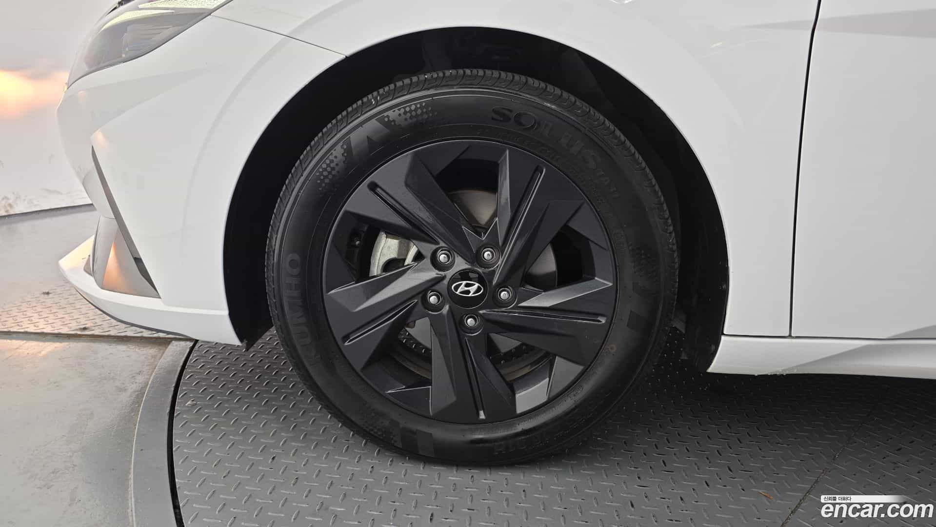 AVANTE Hyundai 2023.1-OUTER-005