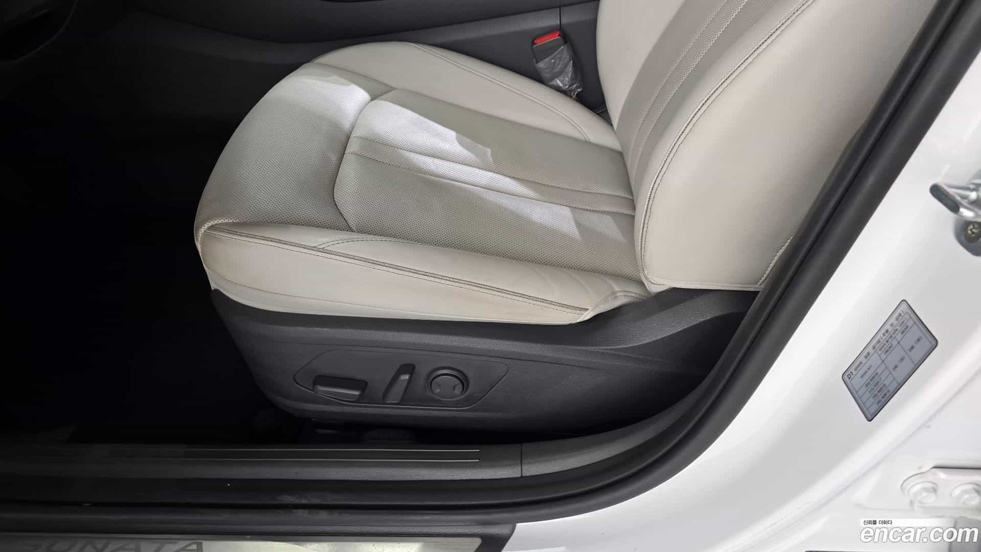 Sonata Hyundai 2019.6-OPTION-023