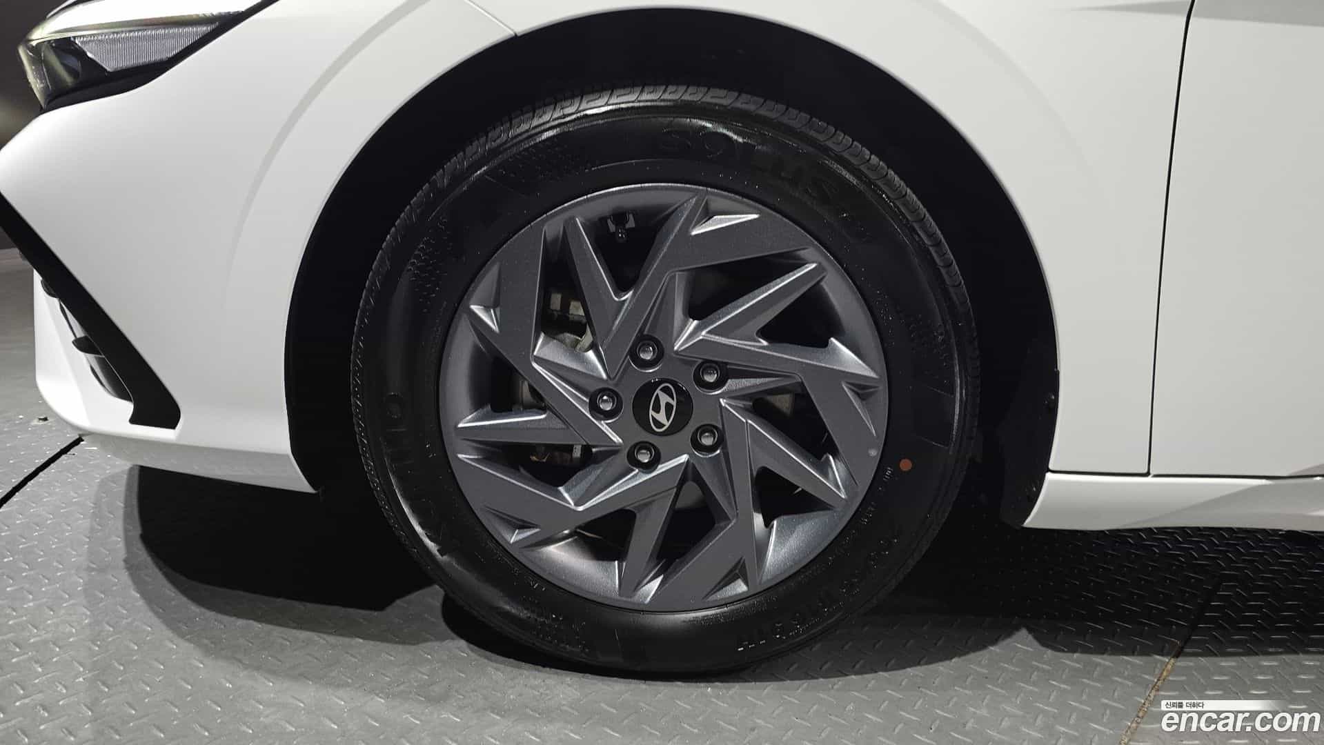 AVANTE Hyundai 2025.0-OUTER-005