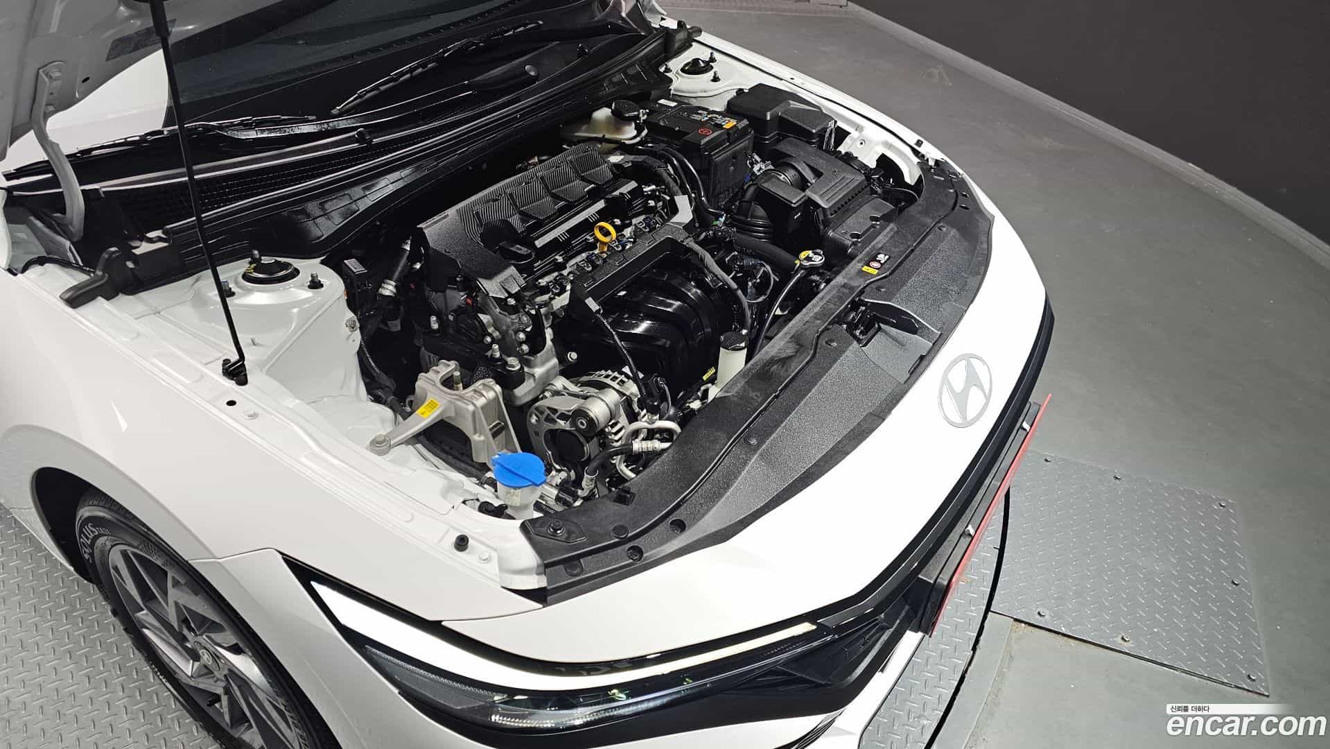 AVANTE Hyundai 2025.0-OUTER-006