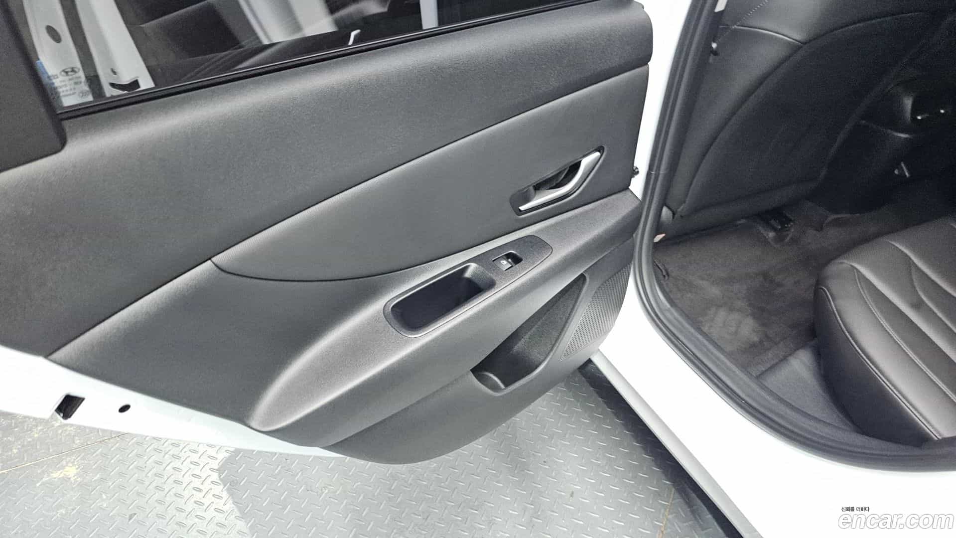 AVANTE Hyundai 2025.0-INNER-035