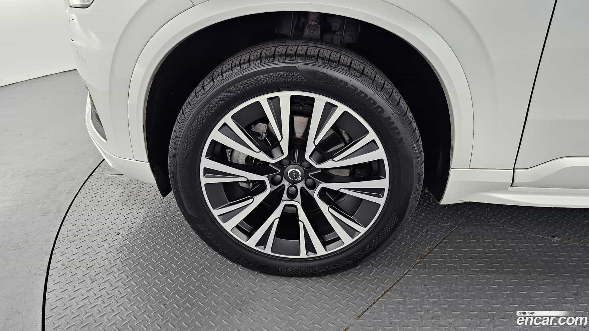 XC90 Volvo 2019.9-OUTER-005