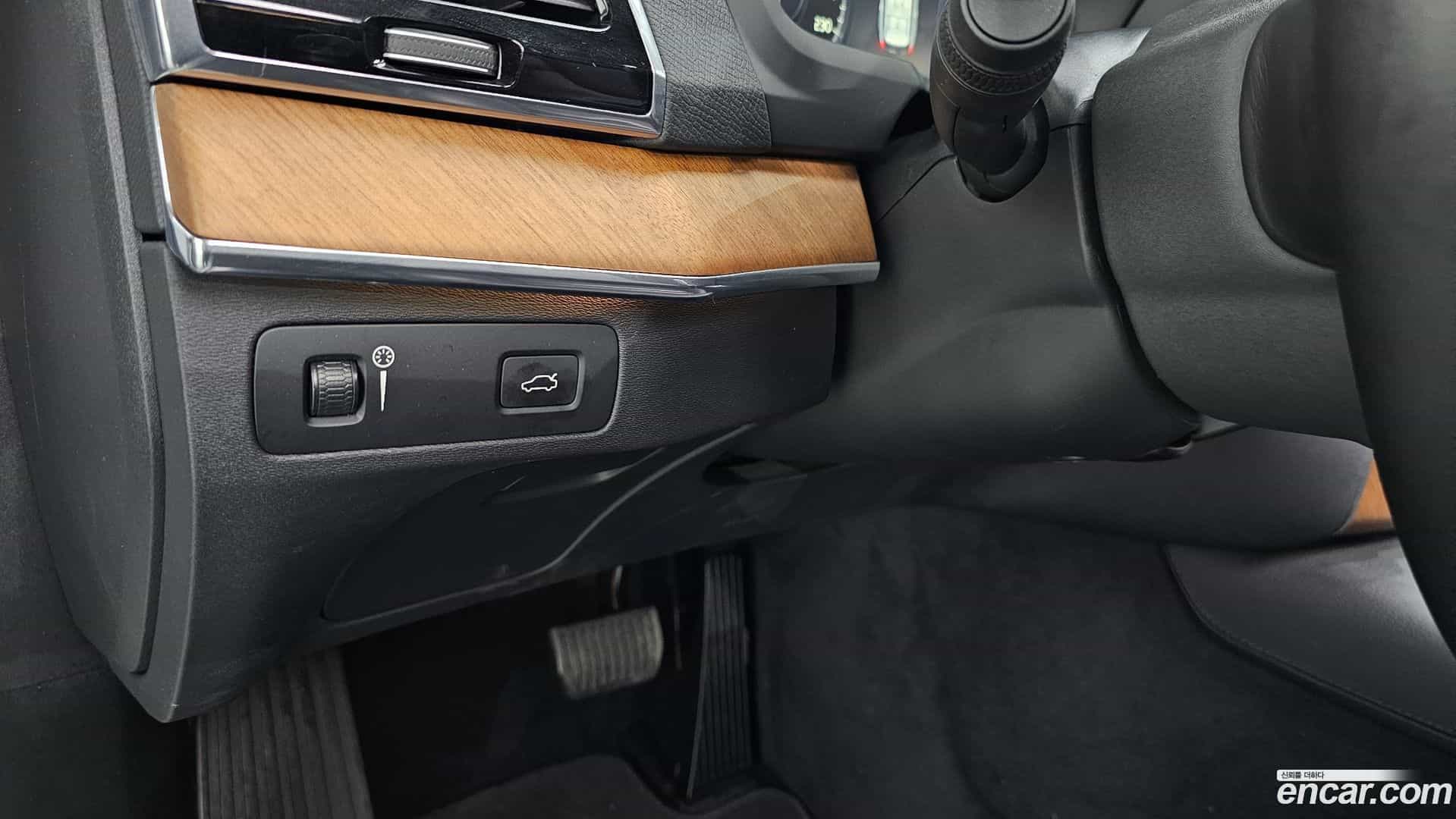 XC90 Volvo 2019.9-OPTION-021