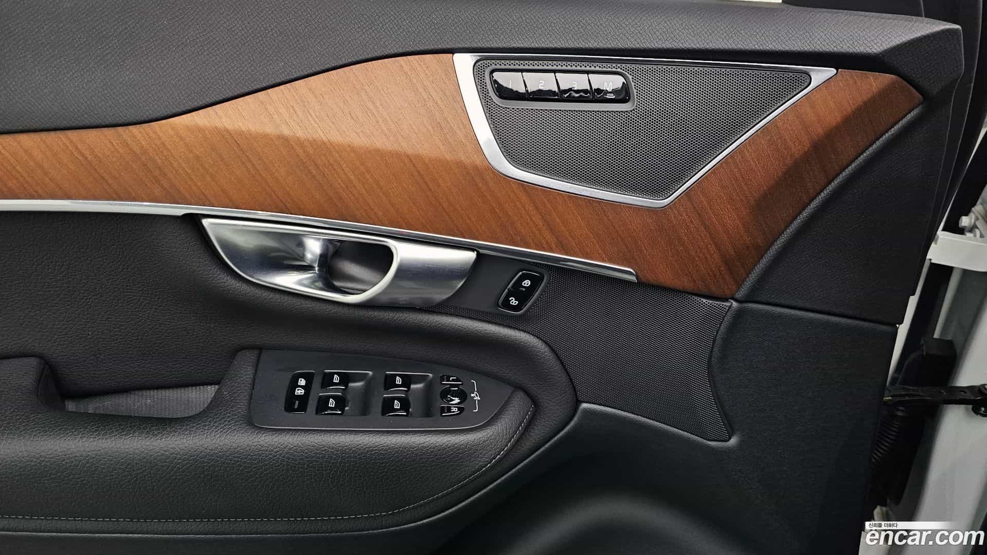 XC90 Volvo 2019.9-OPTION-022