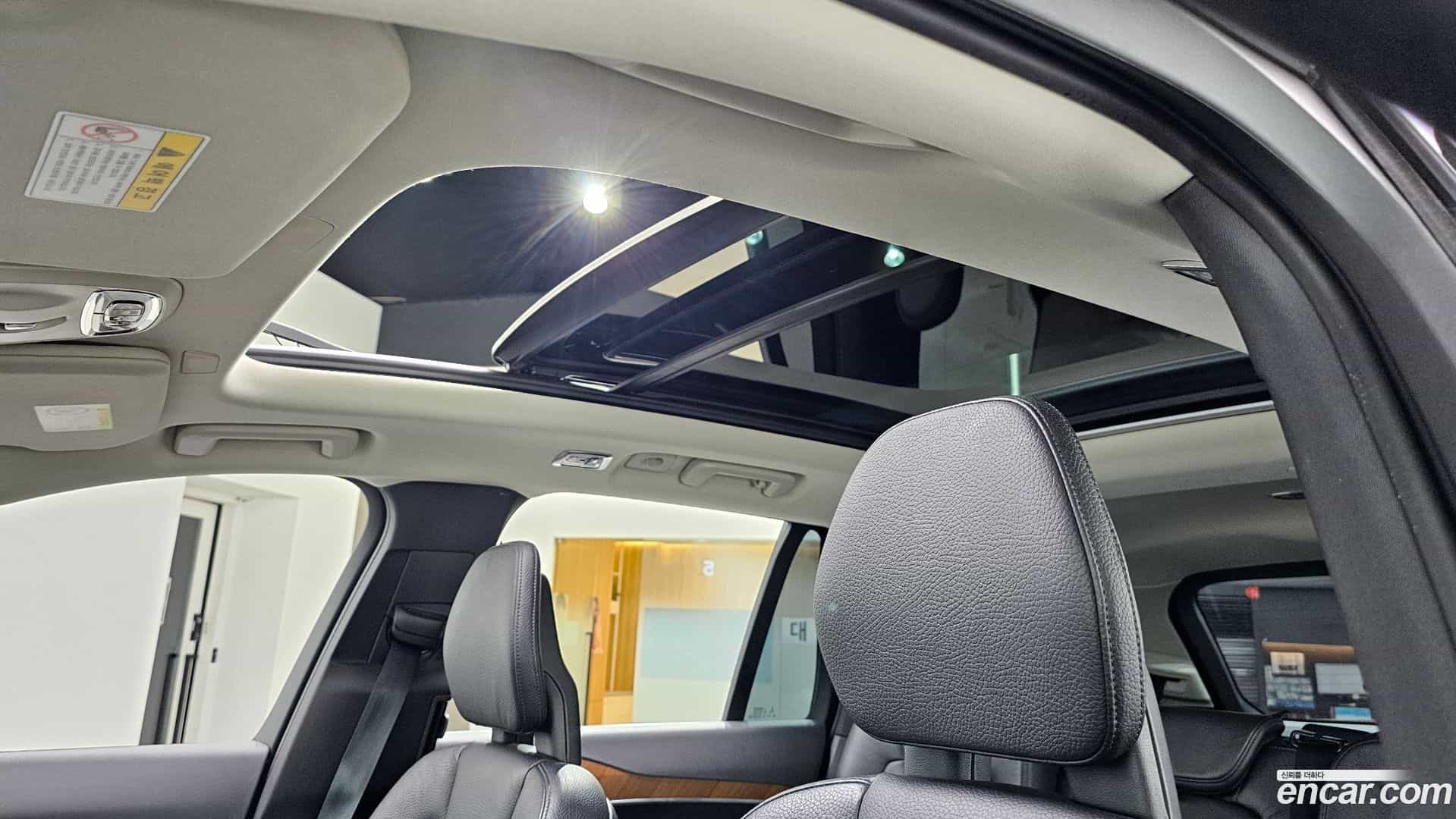 XC90 Volvo 2019.9-OPTION-043