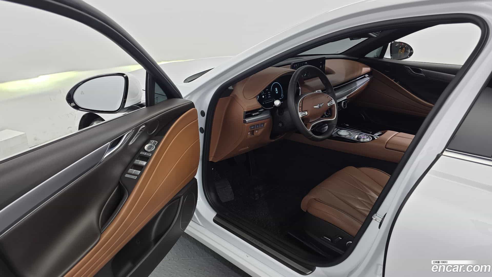 G80 Genesis 2022.4-INNER-010