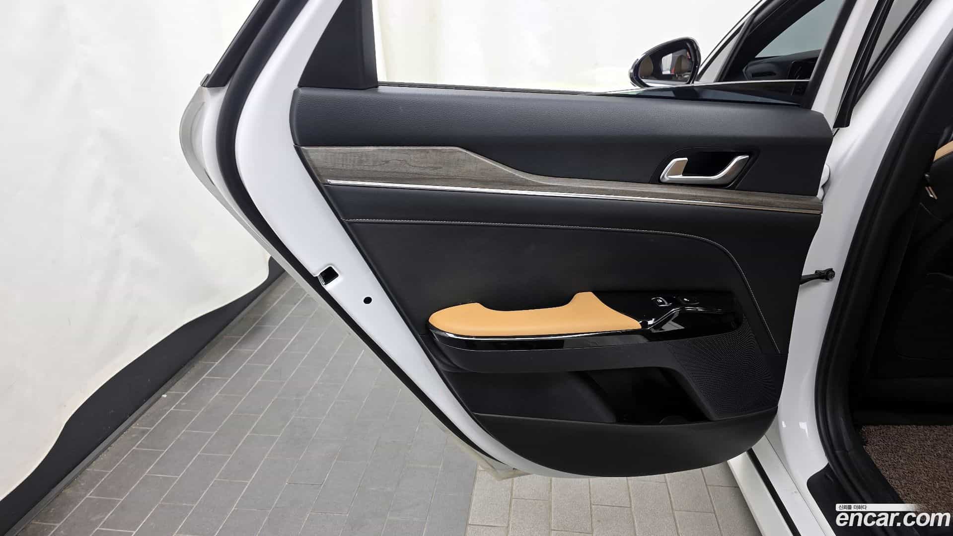 K5 Kia 2021.1-INNER-035