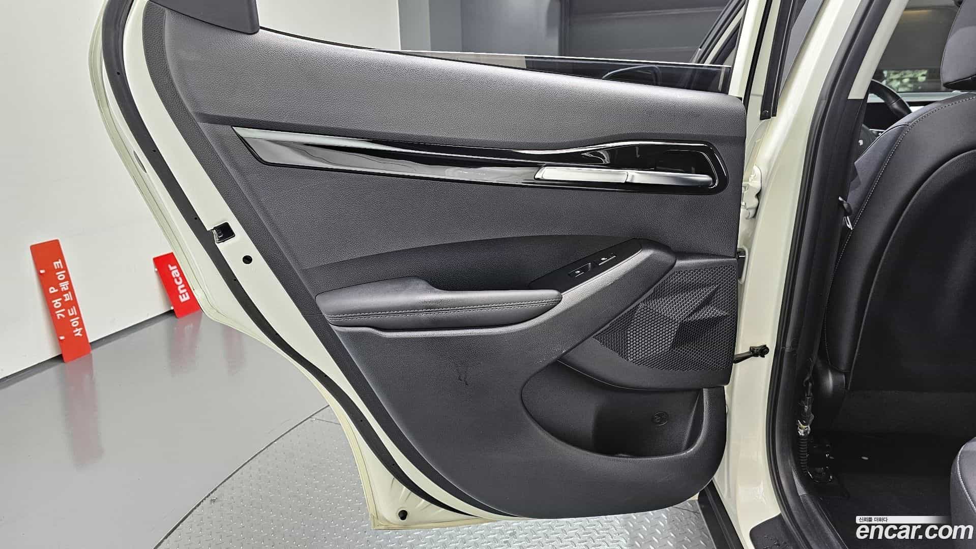 Seltos Kia 2022.8-INNER-035