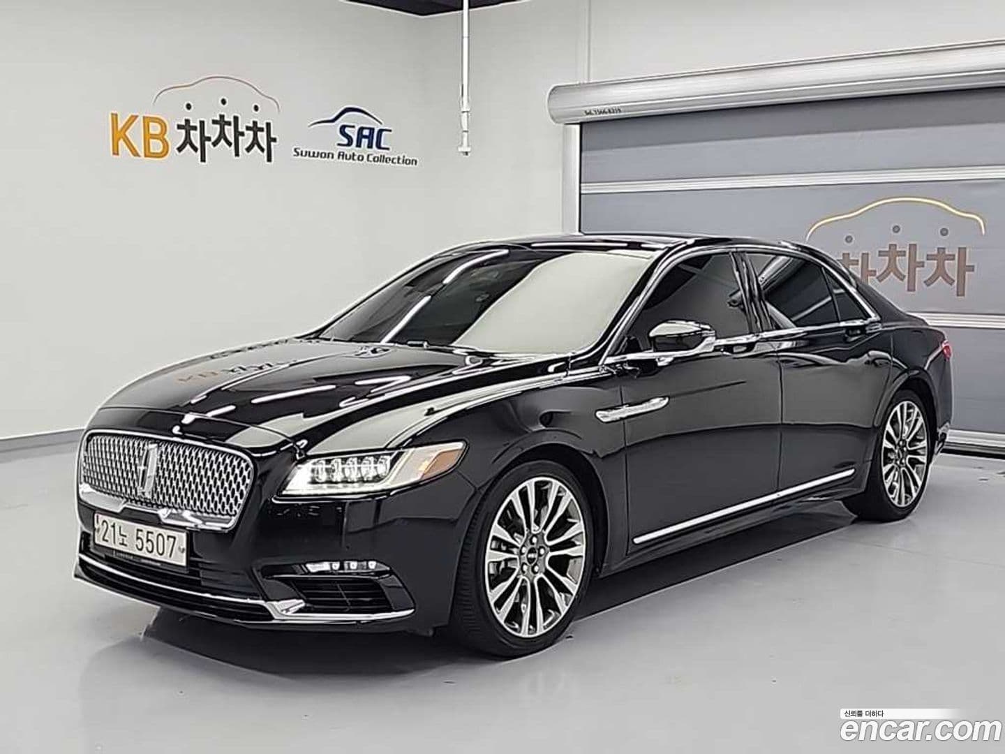 Main__Slider__Photo:Continental Lincoln 2017.3-0