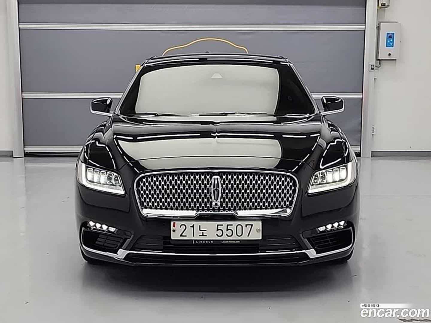 Continental Lincoln 2017.3-OUTER-002