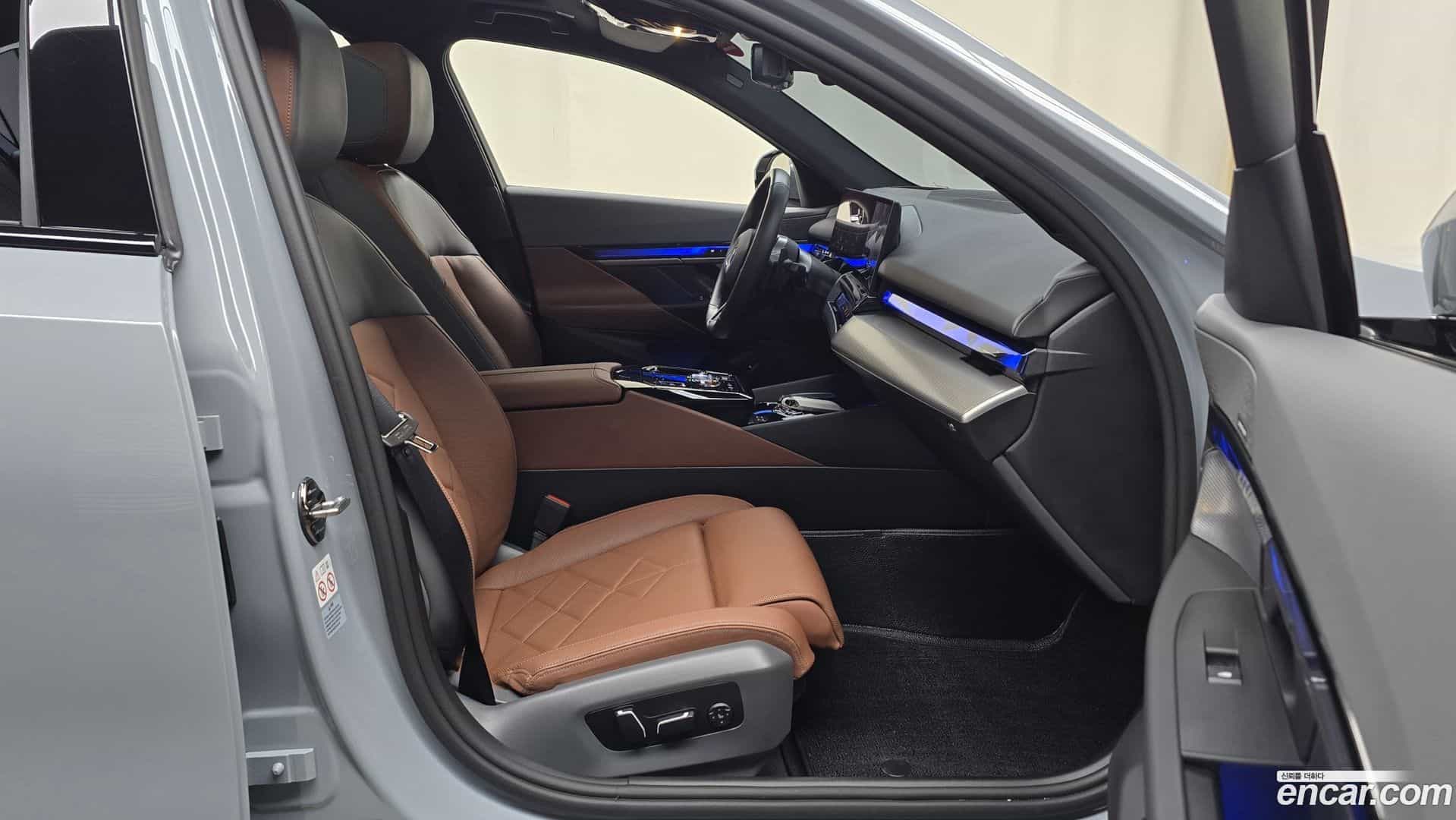 5-Series BMW 2024.3-INNER-036