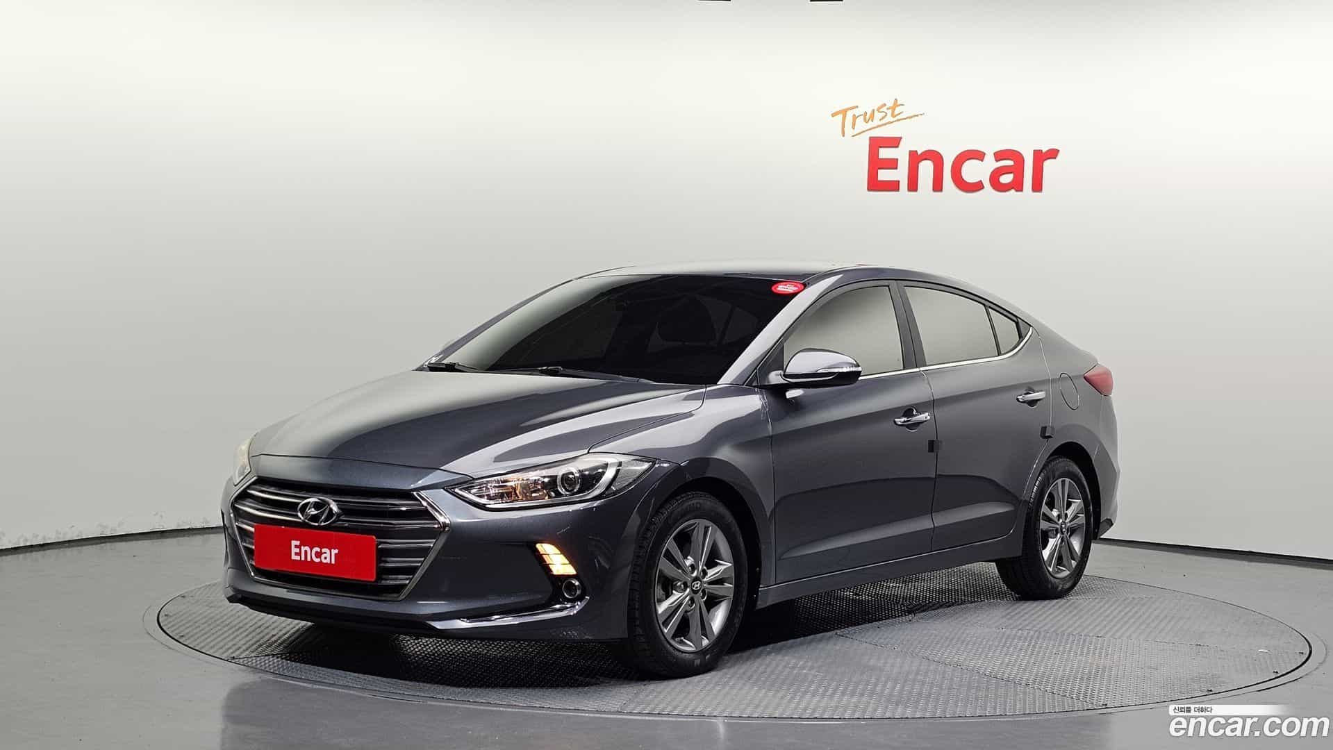 AVANTE Hyundai 2016.2-OUTER-001