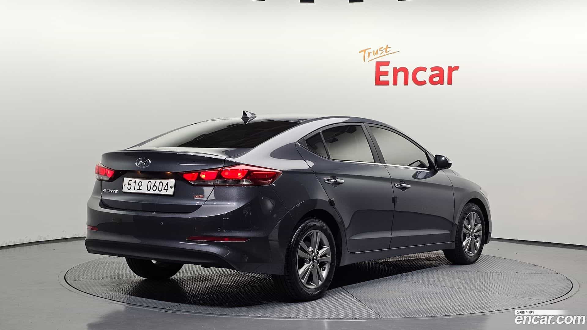 AVANTE Hyundai 2016.2-OUTER-002